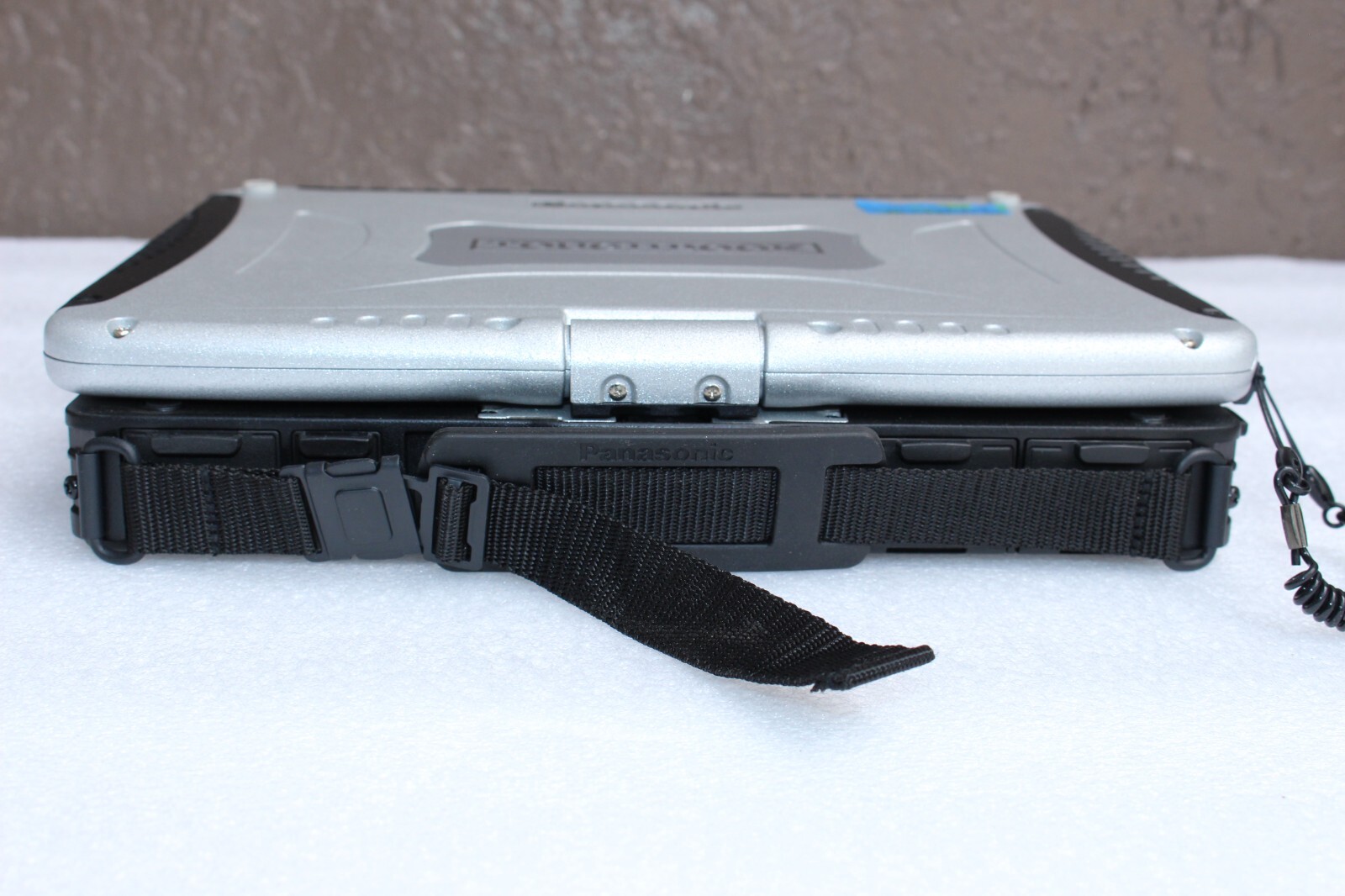 Panasonic Toughbook CF-19 MK-5 Core i5-2520M 8GB/ 512GB SSD/ Win7 PRO 32BIT/