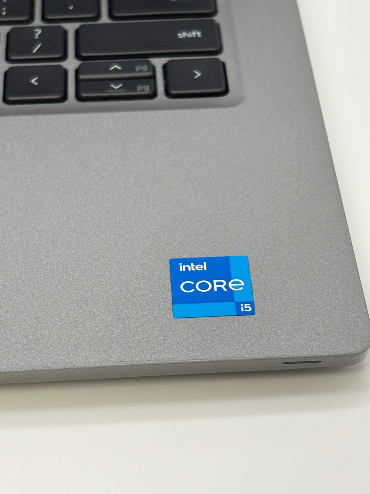 Dell Latitude 5420 14-inch Intel Core i5-1135G7 16GB RAM 512GB SSD Gray