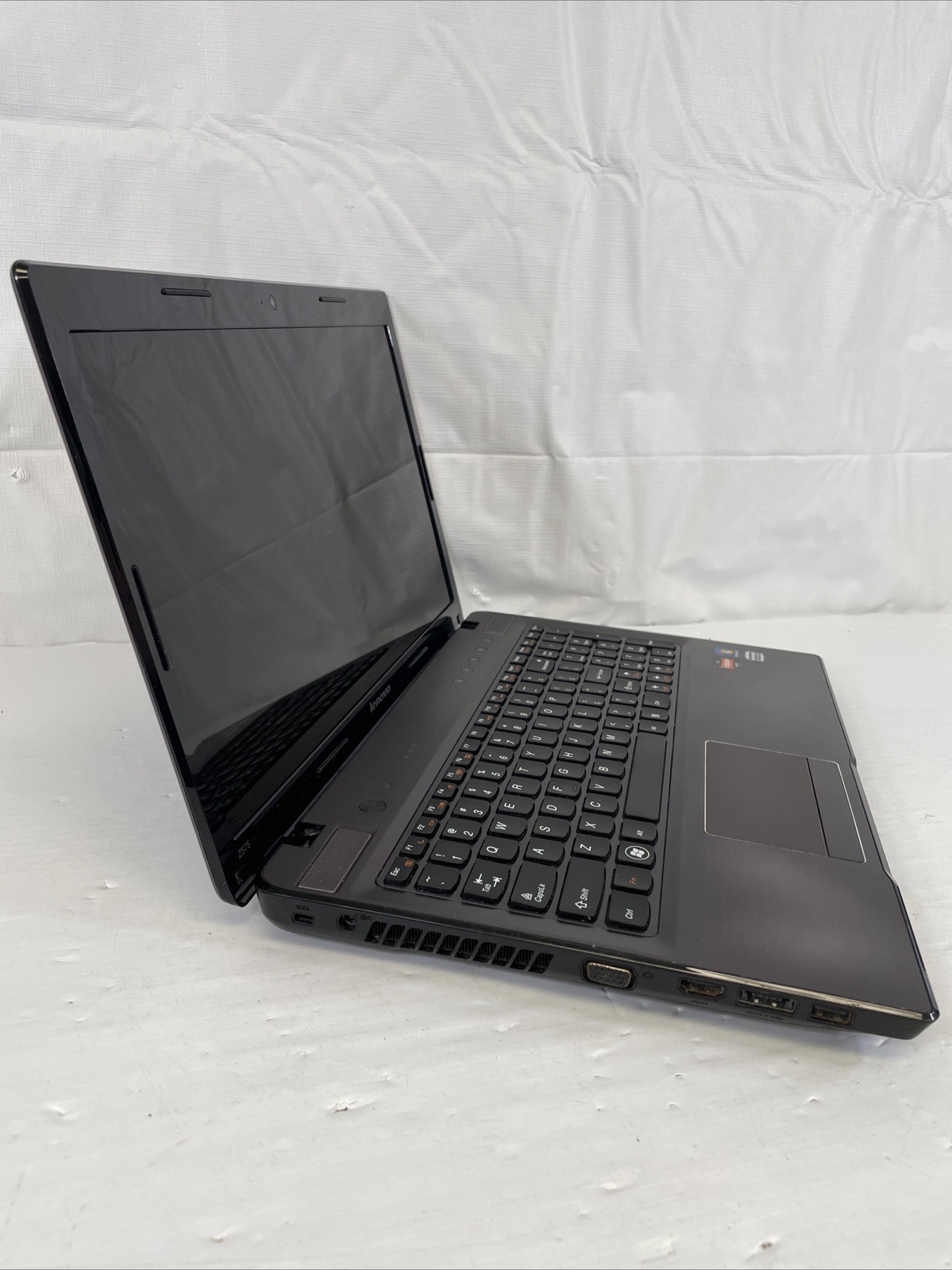 Lenovo IdeaPad Z575 15.6″ AMD A4-3300M 1.9GHz 4GB RAM 500GB HDD Windows 10