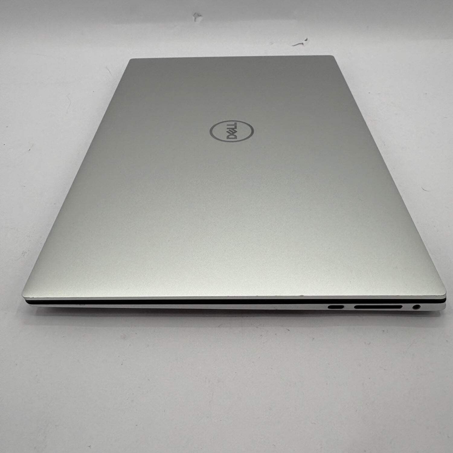 Dell XPS 15 9510 15.6″ i7-11800H 2.3GHz 64GB RAM 1TB SSD GeForce RTX 3050 Ti