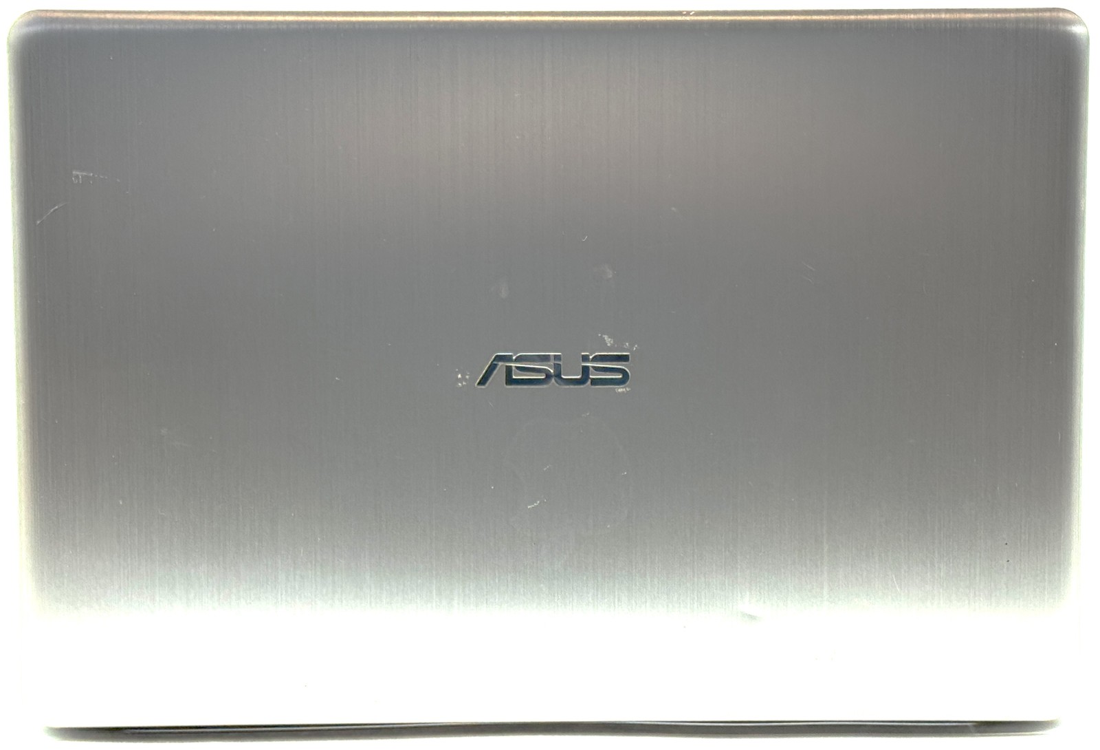 Asus VivoBook Pro X580VD FHD i7 – 16GB – GTX 1050 – 1TB HDD /256GB SSD – Silver