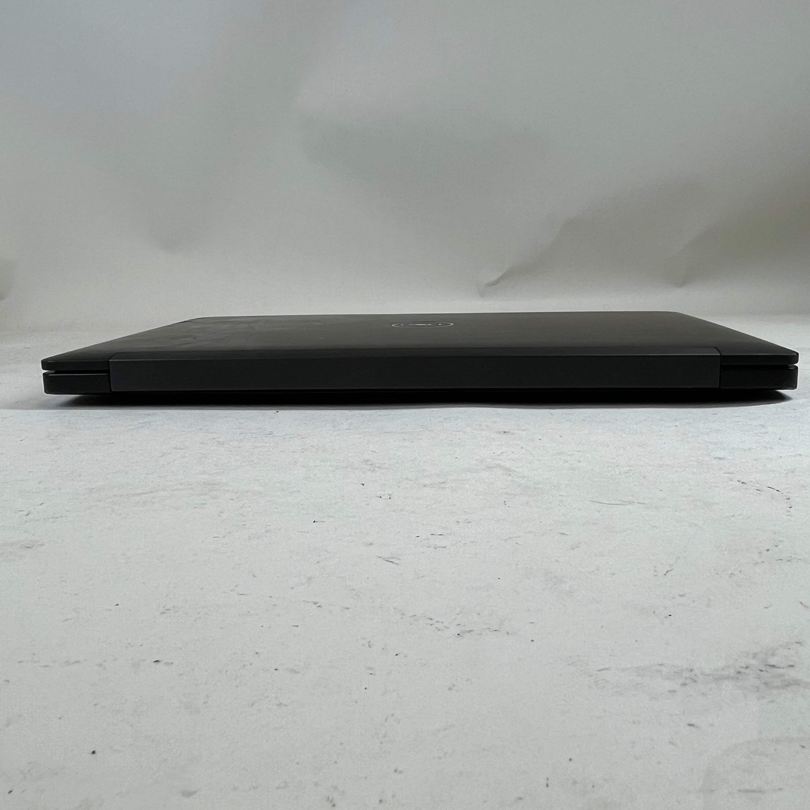 Broken Dell Latitude 7490 14″ i5-8350U 1.6GHz 8GB RAM 256GB SSD Cracked Screen