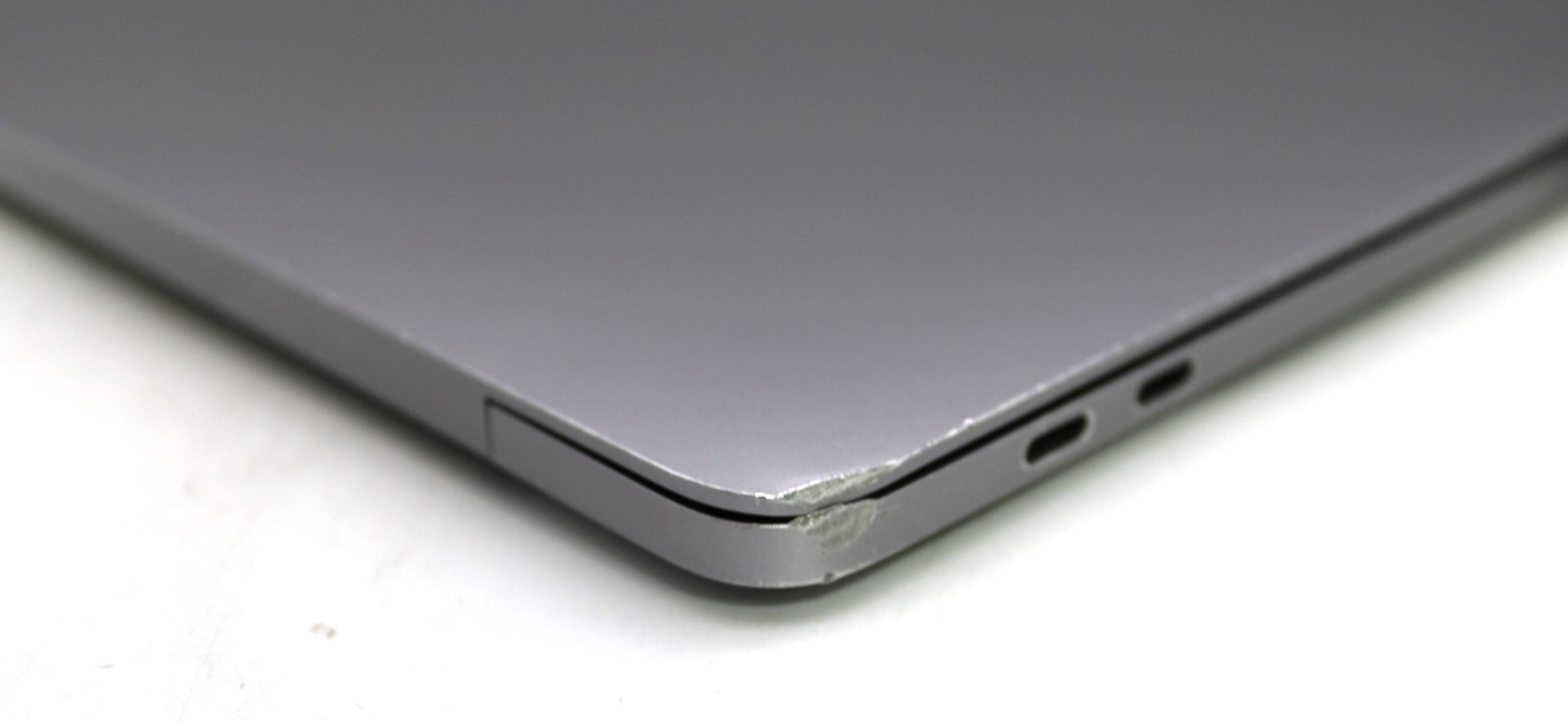 Apple MacBook Pro A1989-i7-8569U@2.8GHz-16GB DDR4 RAM-NO STORAGE/OS*USED/TESTED*