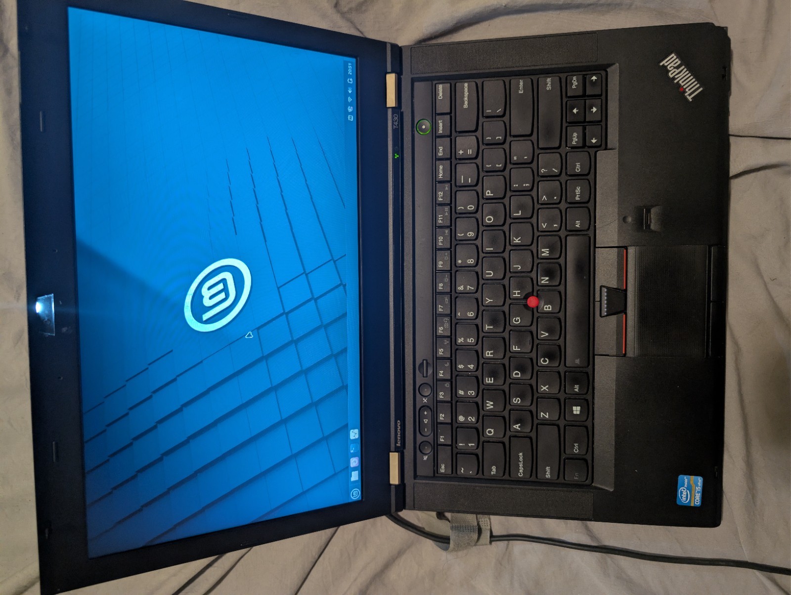 Lenovo ThinkPad T430 14in i5 3rd Gen 2.50GHz 8GB 240GB SSD Linux