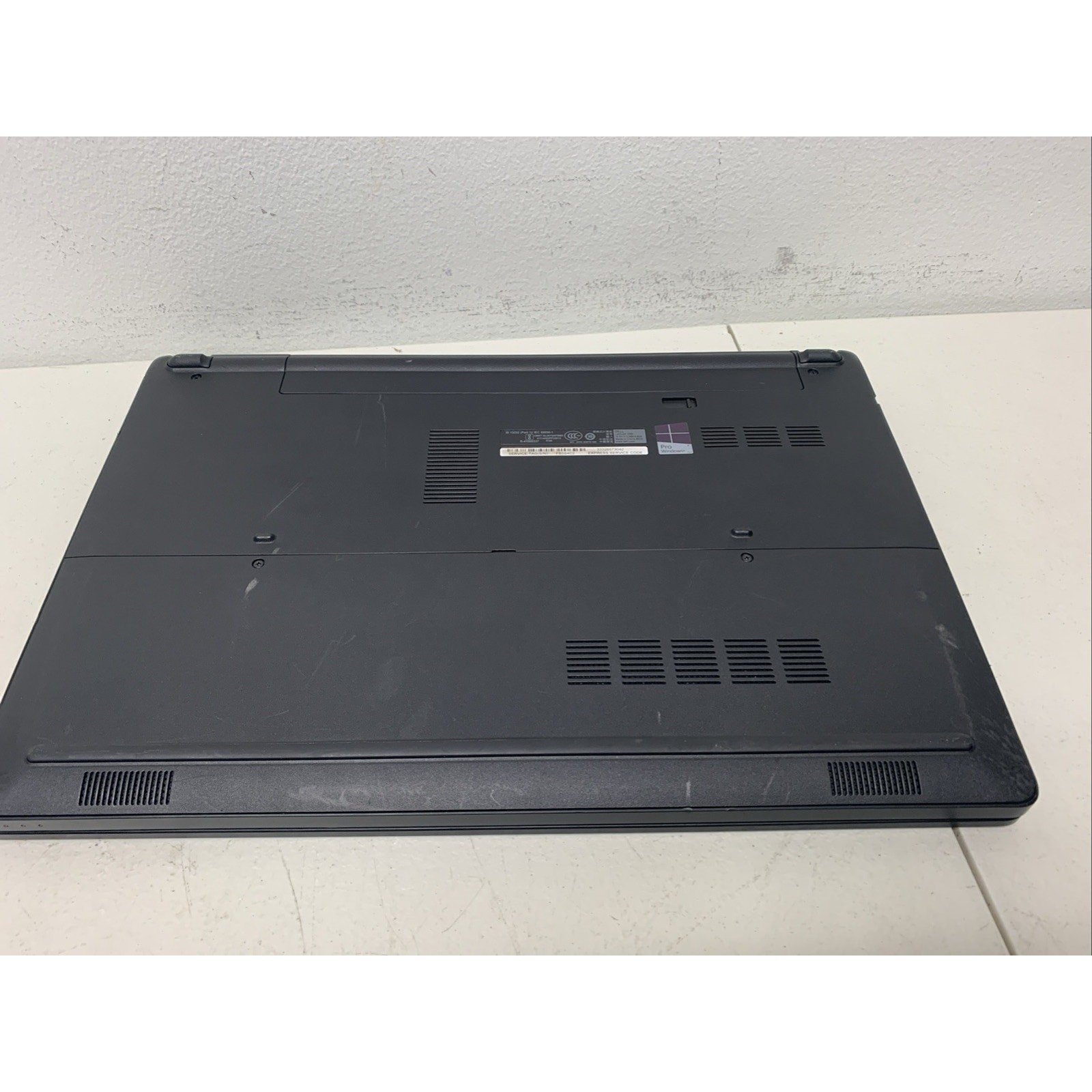 Dell Latitude 3560 15.6″ i3 5005U 2.0GHZ 4GB RAM 250GB HHD