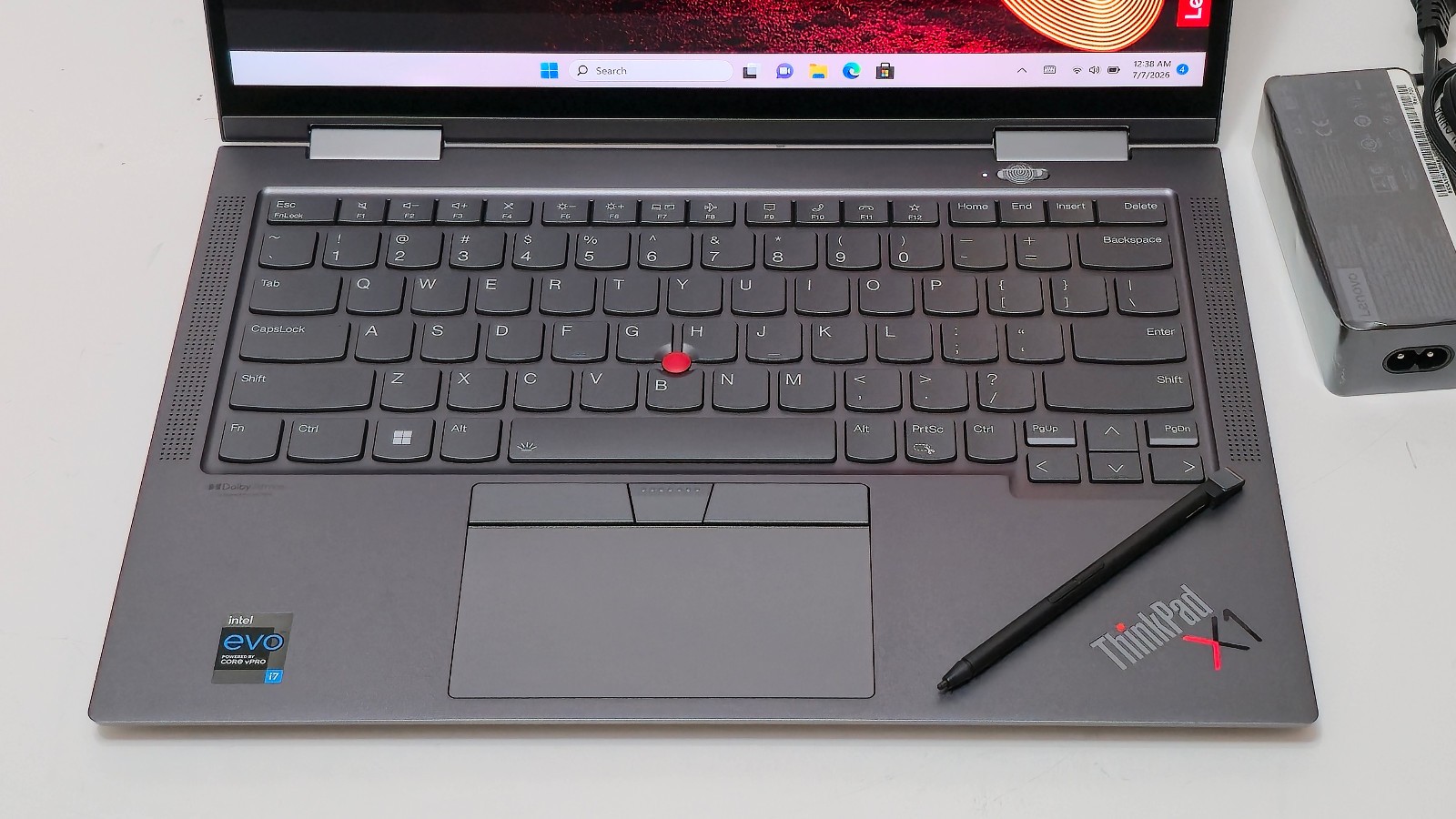Lenovo ThinkPad X1 Yoga Gen 6 (i7-1185G7 CPU, 32 GB RAM 1 TB SSD) 14″ 4K Touch