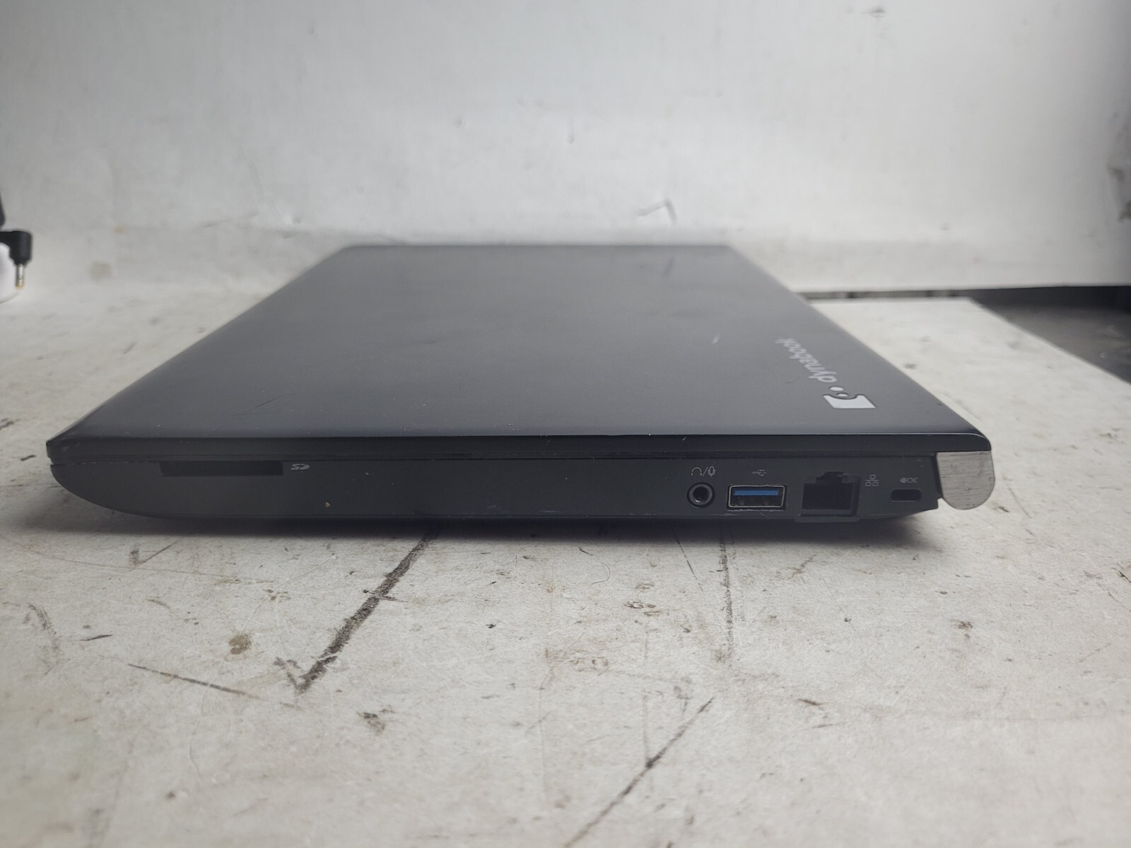 Toshiba Dynabook R734/K w/Core i5 4TH Gen, 4GB RAM, 13″ Laptop for Parts #1949