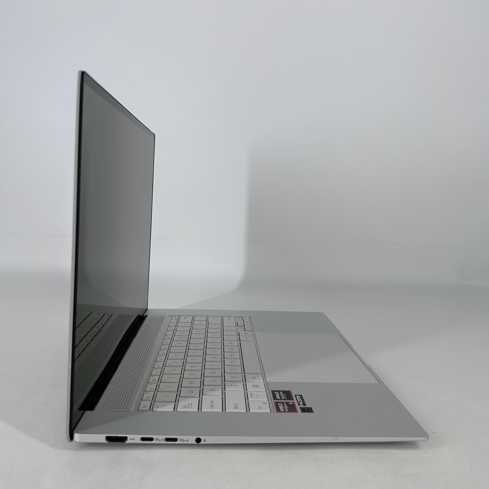 Asus Zenbook S 16 White QHD+ TOUCH 2.0 GHz Ryzen AI 9 365 24GB 1TB SSD Good
