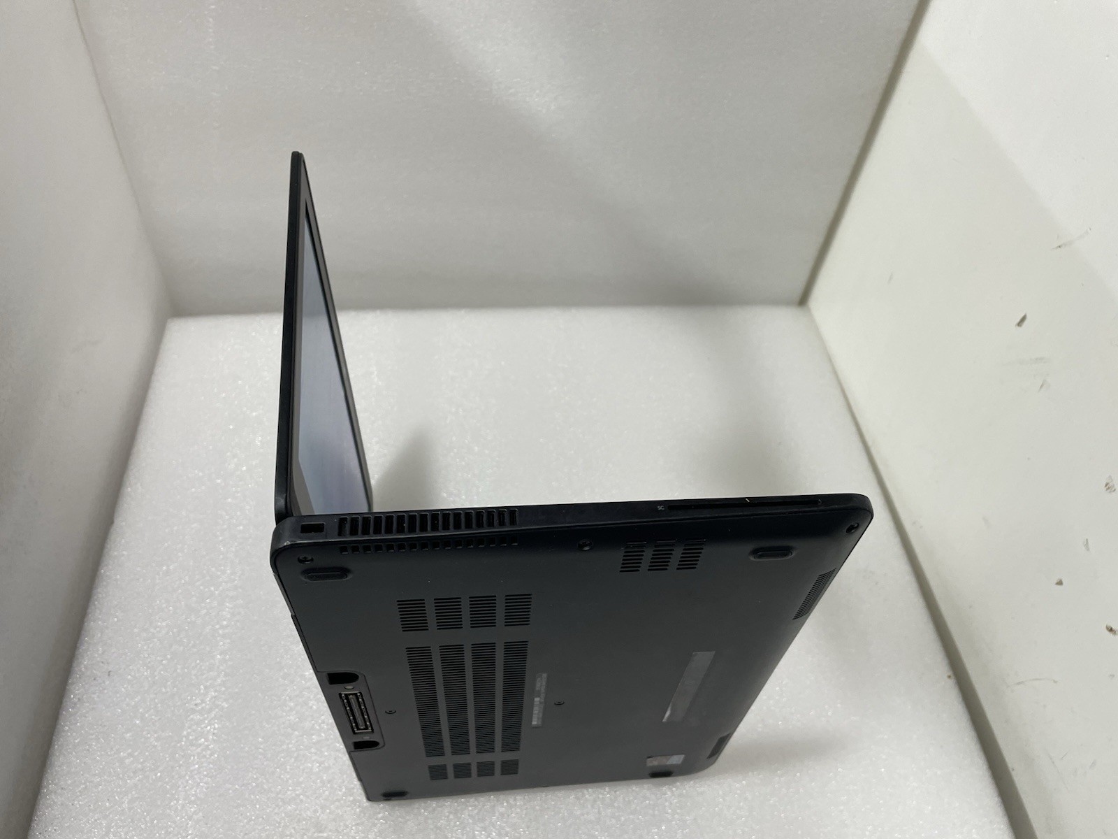 Dell Latitude E7270 128gb Nvme Win 11 i5-6300u 2.50ghz 8gb Ram Webcam HDMI