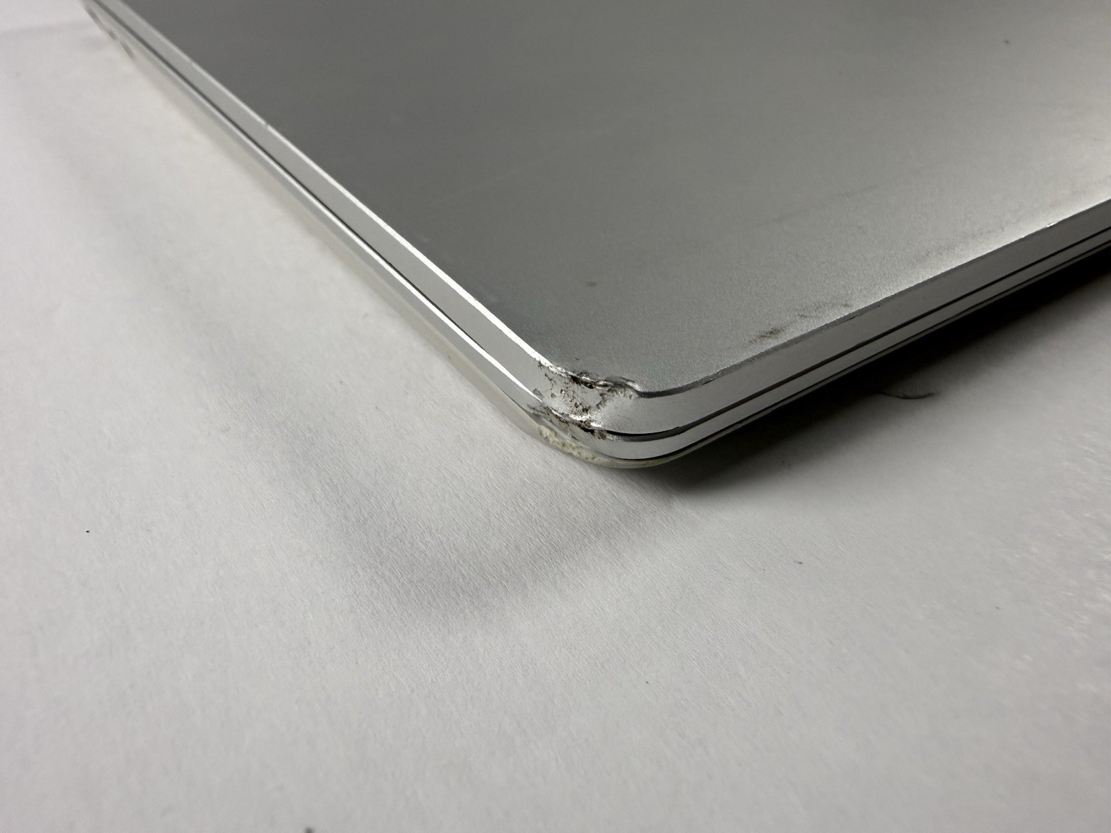 Microsoft Surface Laptop Go 2 2013 12.4″ i5-1135G7 256GB SSD 16GB RAM Win 11 Pro