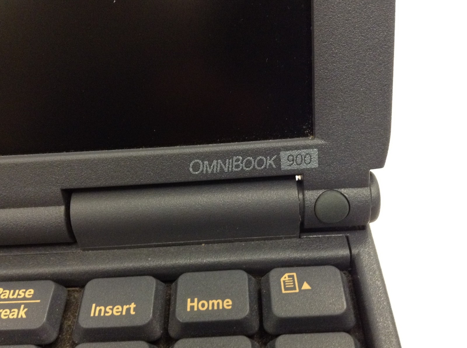 Vintage HP OmniBook 900 Laptop Pentium III 500MHz 13.6″ w/64MB Ram, WORKING