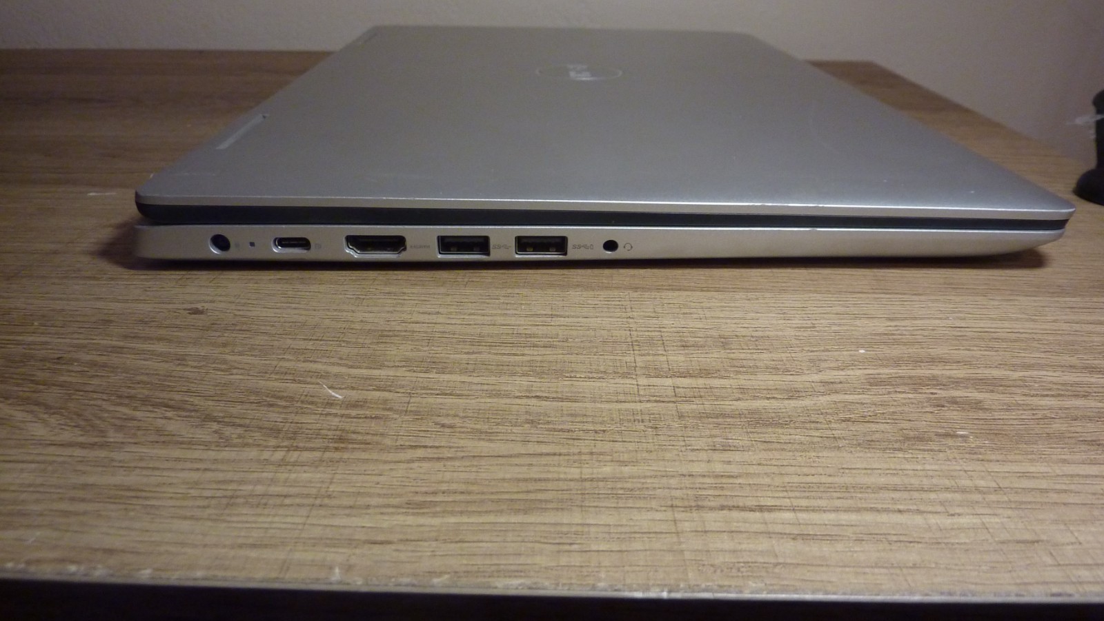 Dell Inspiron 5582- FHD Touch – i5 8265U – 8GB RAM – 256GB SSD WIN 11 Pro OEM AC