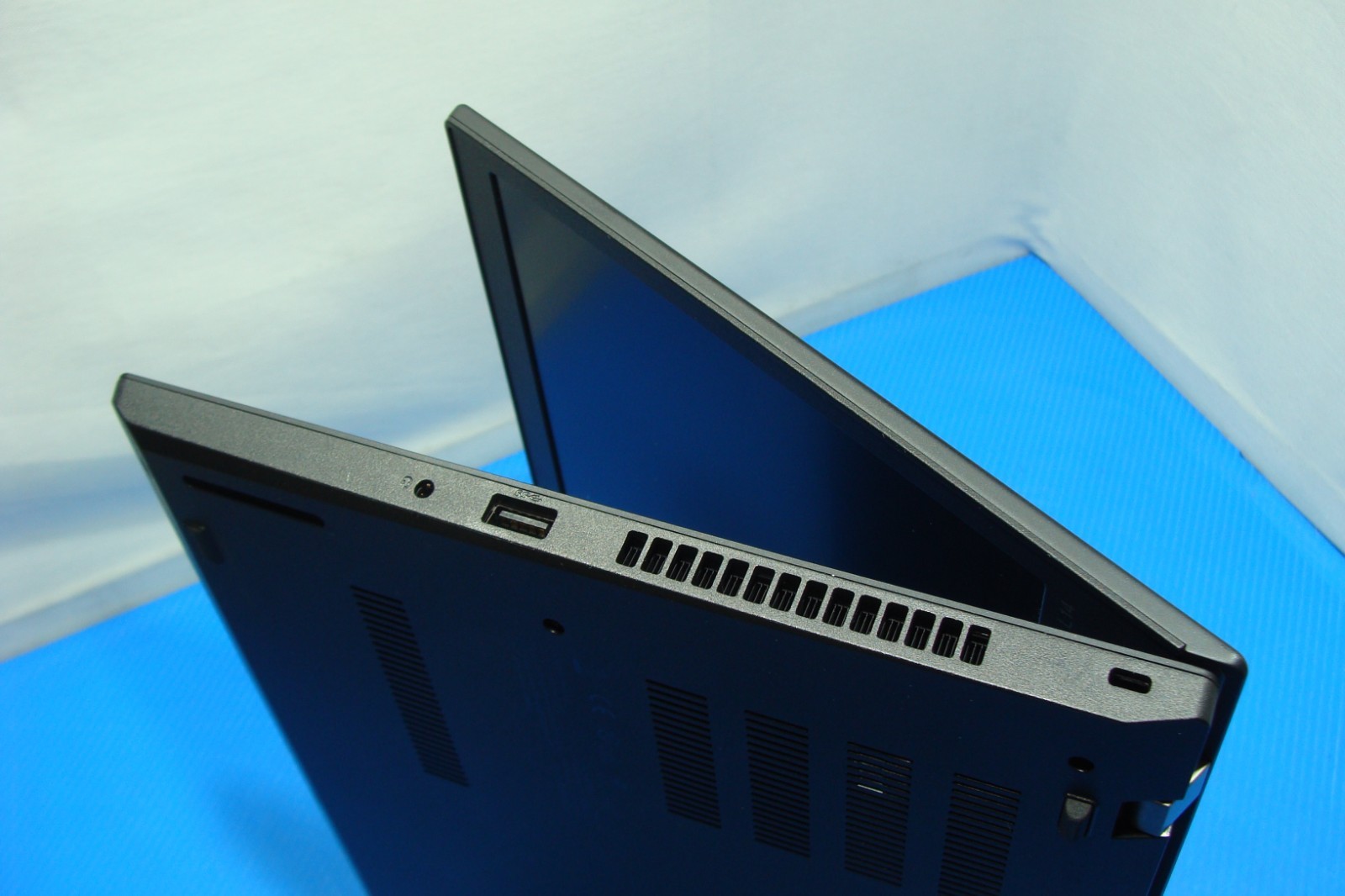 Lenovo ThinkPad L14 Gen 2 14″FHD i3-1115G4 3GHz 4GB 256GB Win 11 Home +Charger