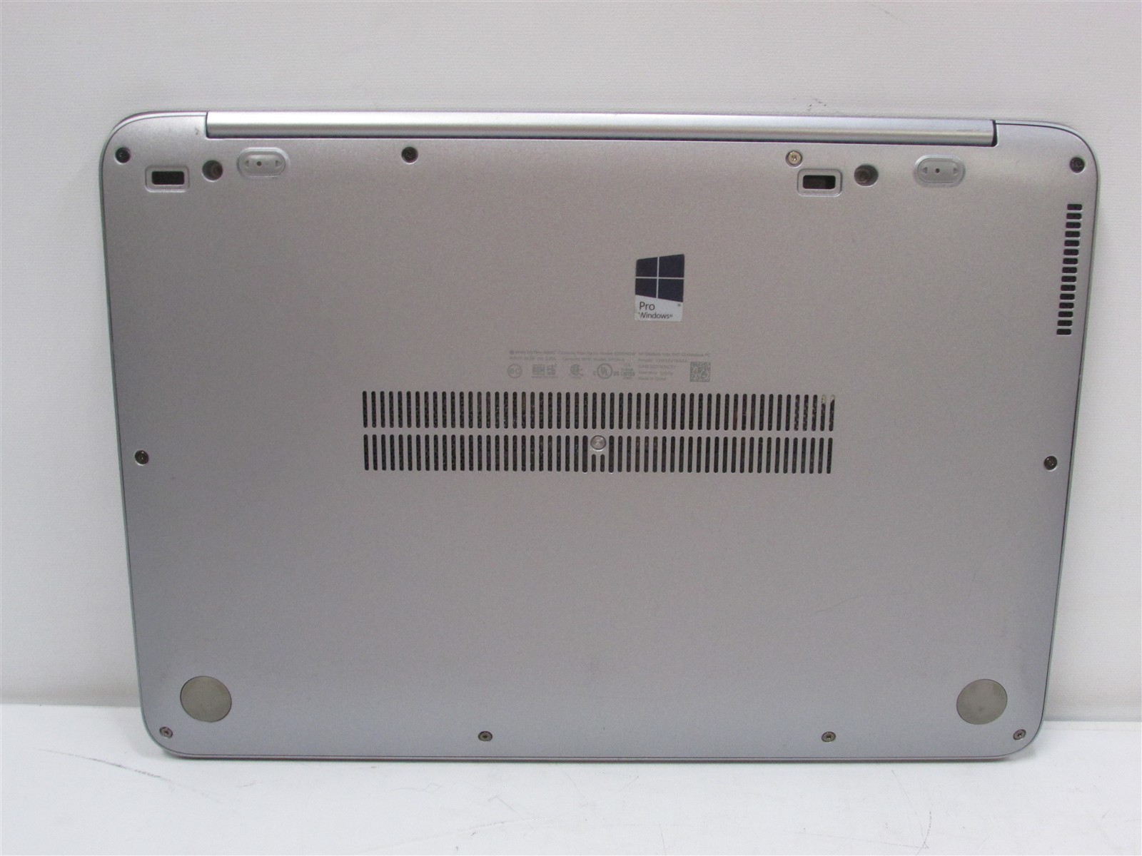 HP Elitebook Folio 1040 G3 i7-6600U 2.6GHz 16GB RAM 256GB m.2 14″ W10 Pro NO BAT