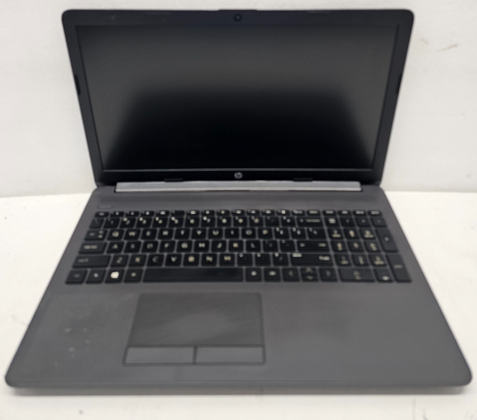 HP 255 G7 15.6″ Laptop AMD Ryzen 3 3200U NO RAM/HD/OS/POWER (FL)