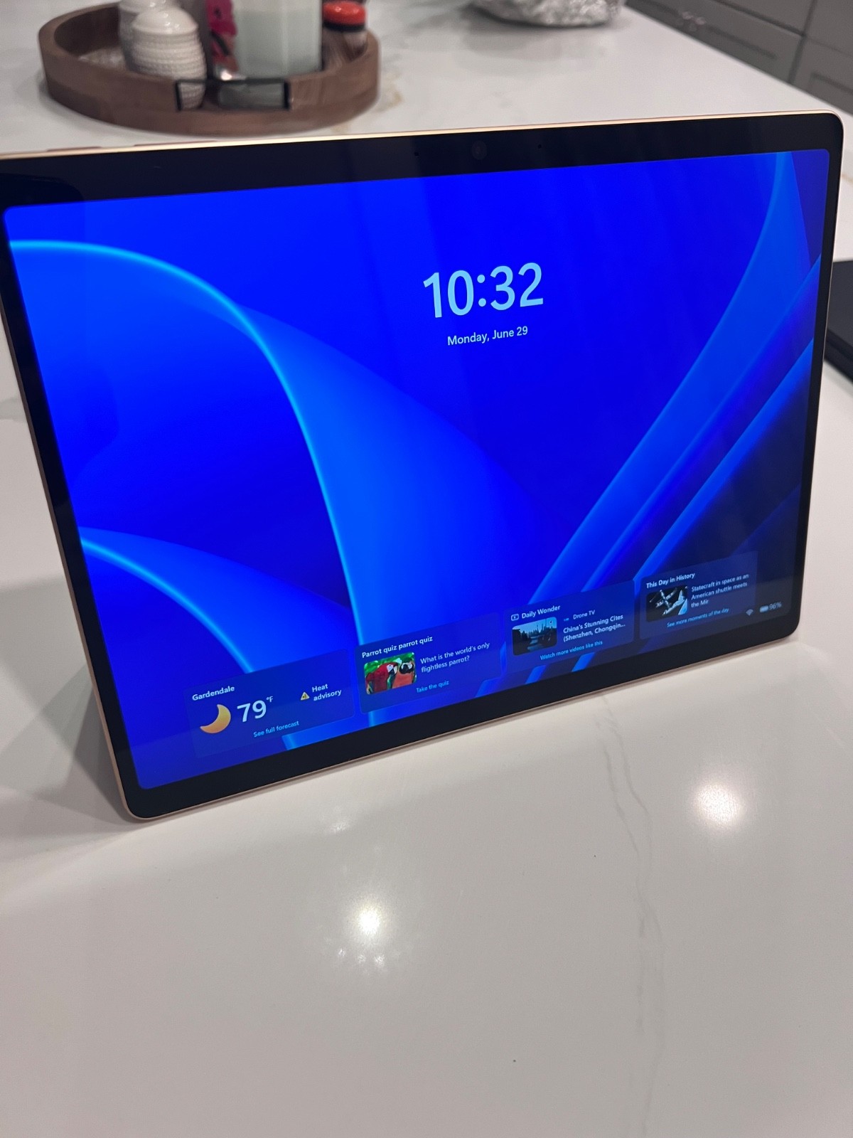 Microsoft Surface pro 11th PC Touchscreen 13” LCD Snapdragon X 16GB RAM 512GB
