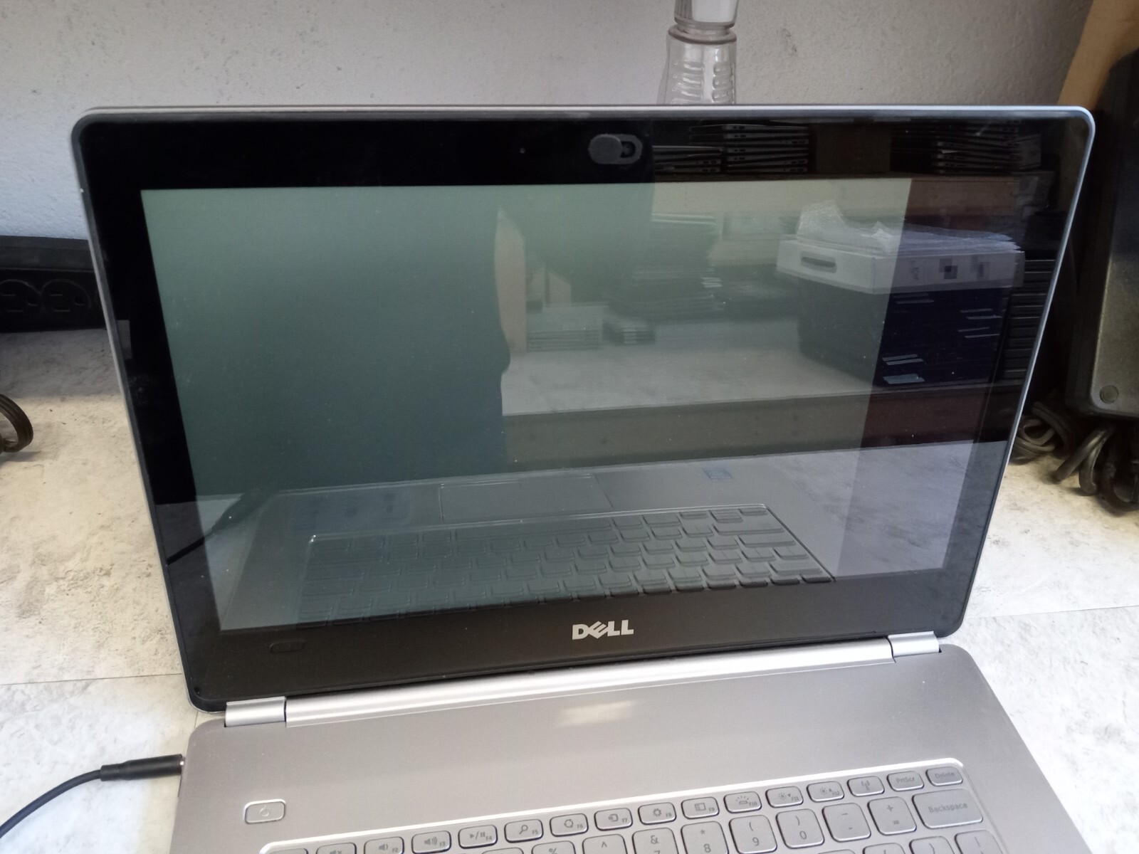 Dell Inspiron 7437 14″ FHD Touchscreen i7-4510U 8GB RAM – BAD DISPLAY -RR