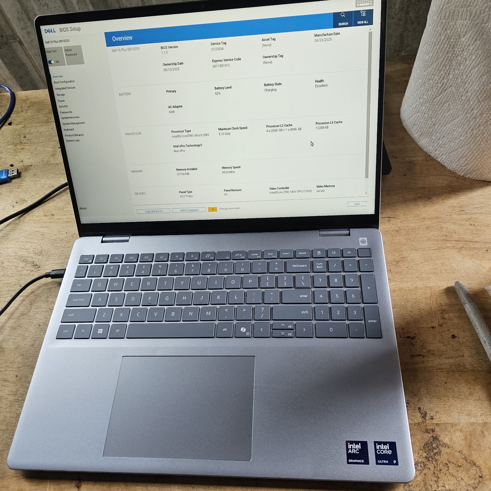 Dell 16 Plus DB16250 16 Silver FHD 3.3 GHz Ultra 9 288V 32GB 1TB SSD A