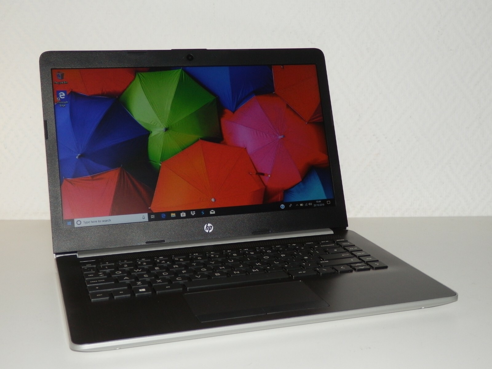 HP 14-ck0518na, Intel i5-8250U, 4GB Ram, 128GB SSD, UHD 620, 14″ inch HD, Original Box