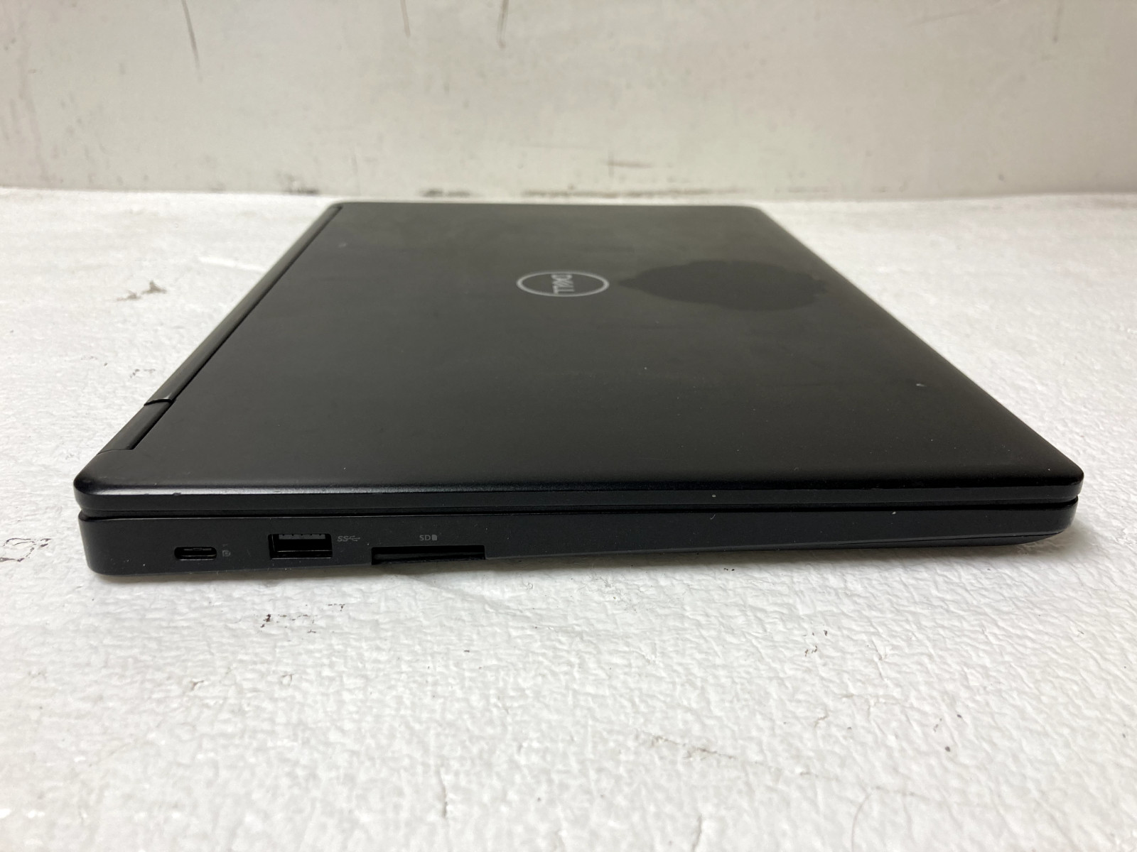Dell Latitude 5495 14″ Intel AMD Ryzen 5 Pro 2500U 2.0GHz 8GB RAM No HDD Parts