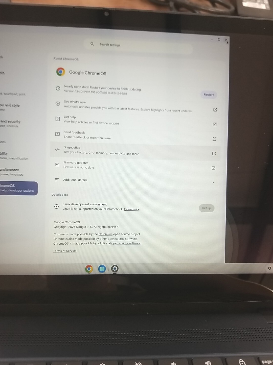 Lenovo IdeaPad Slim3 Chromebook 14″ Full HD Touch Laptop W/ PENTIUM Silver N6000