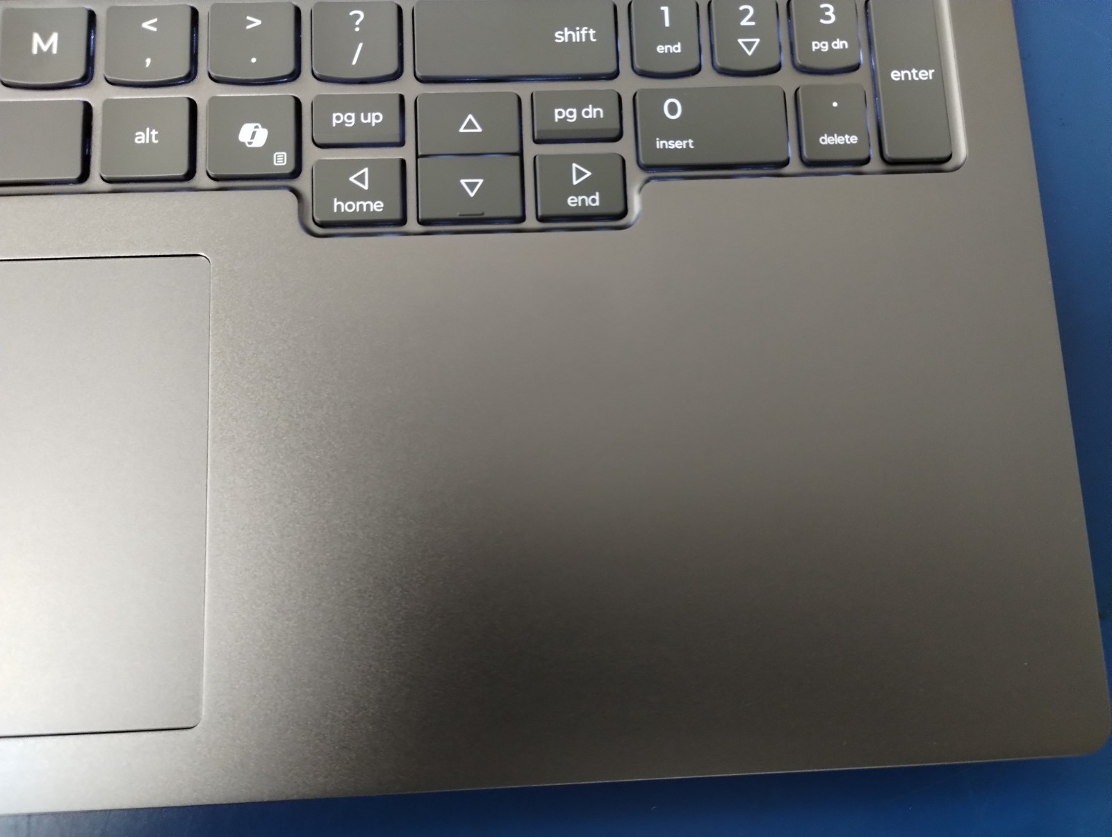 Lenovo IdeaPad Pro 5 16IAH10, Intel Core Ultra 9 285H, 32 GB RAM, 1 TB NVMe SSD
