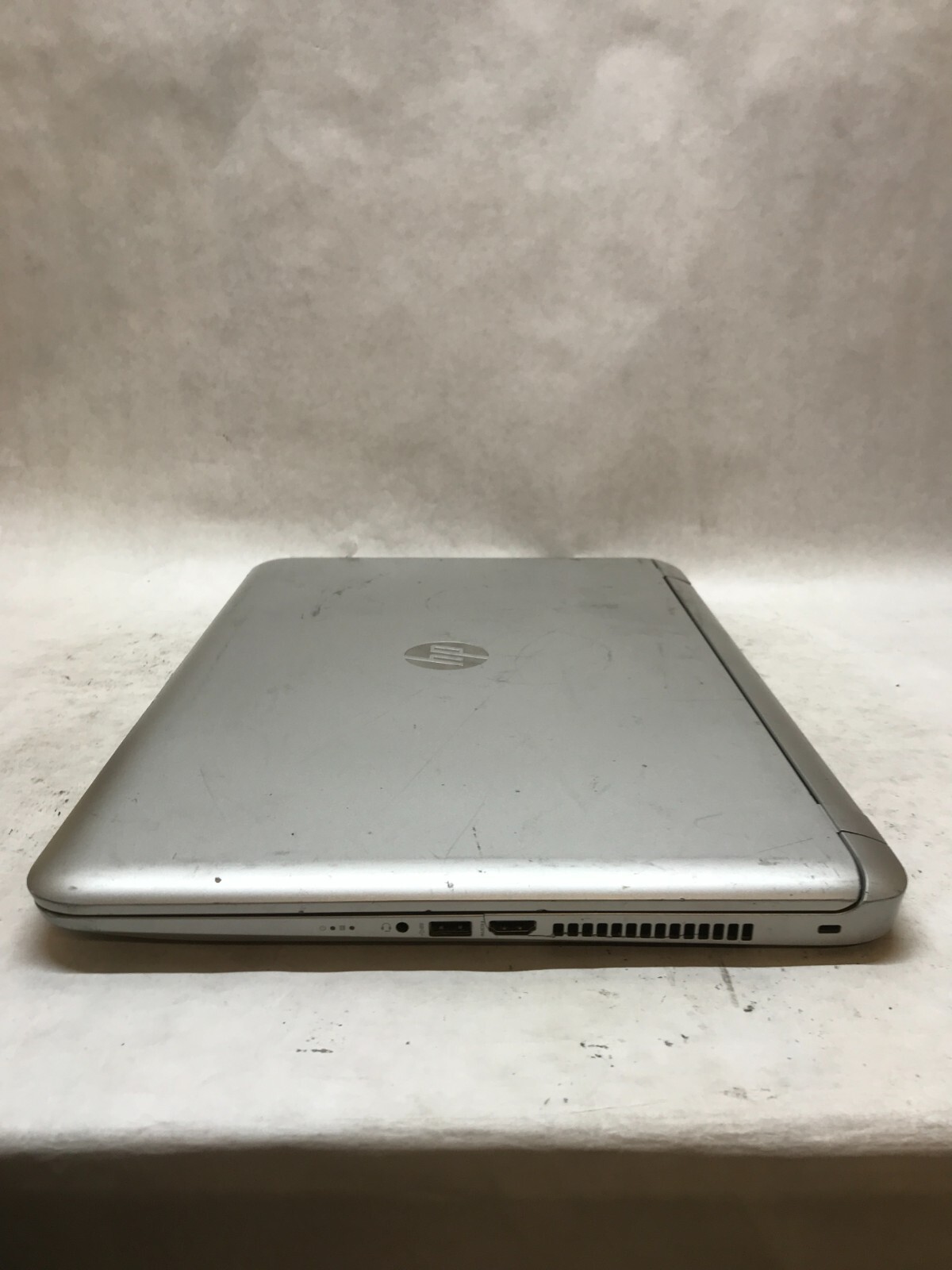 HP Pavilion 17-g129cy 17″ Laptop AMD A6-6310 2GB RAM NO HDD NO OS For Parts – DW