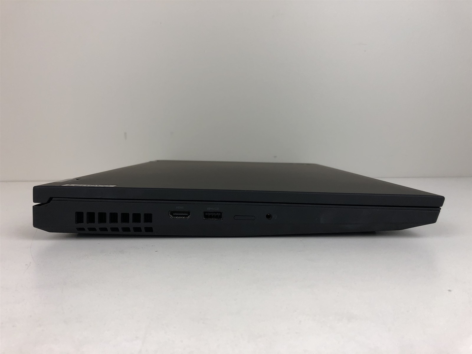 Lenovo ThinkPad P17 Gen 2: W-11855M 3.2GHz – 16GB – 256GB – RTX A5000 Mobile