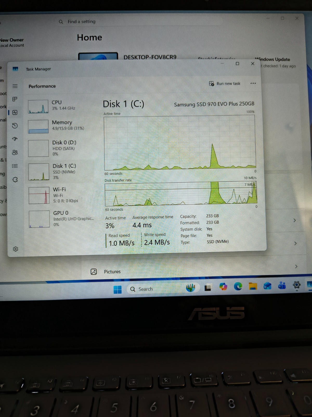 ASUS 15.6″ Q505U TS BKLT Laptop Core i5-8250 16GB 250GB NVMe SSD+1TB HD Wn11Hm