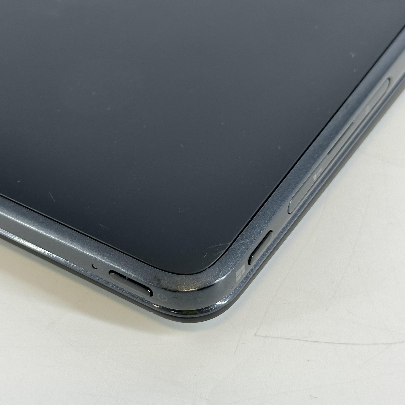 Dell Venue 10 Pro 5056 TOUCH Atom x5-Z8500 1.44GHz 4GB 128GB Good – BAD CAMERA