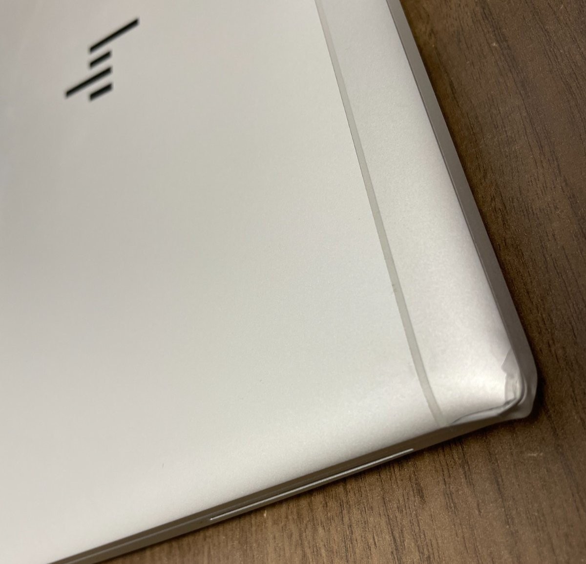 HP EliteBook 840 G8 14″ i5-1135G7 16GB 512GB Win 11 Pro, Dents (READ)