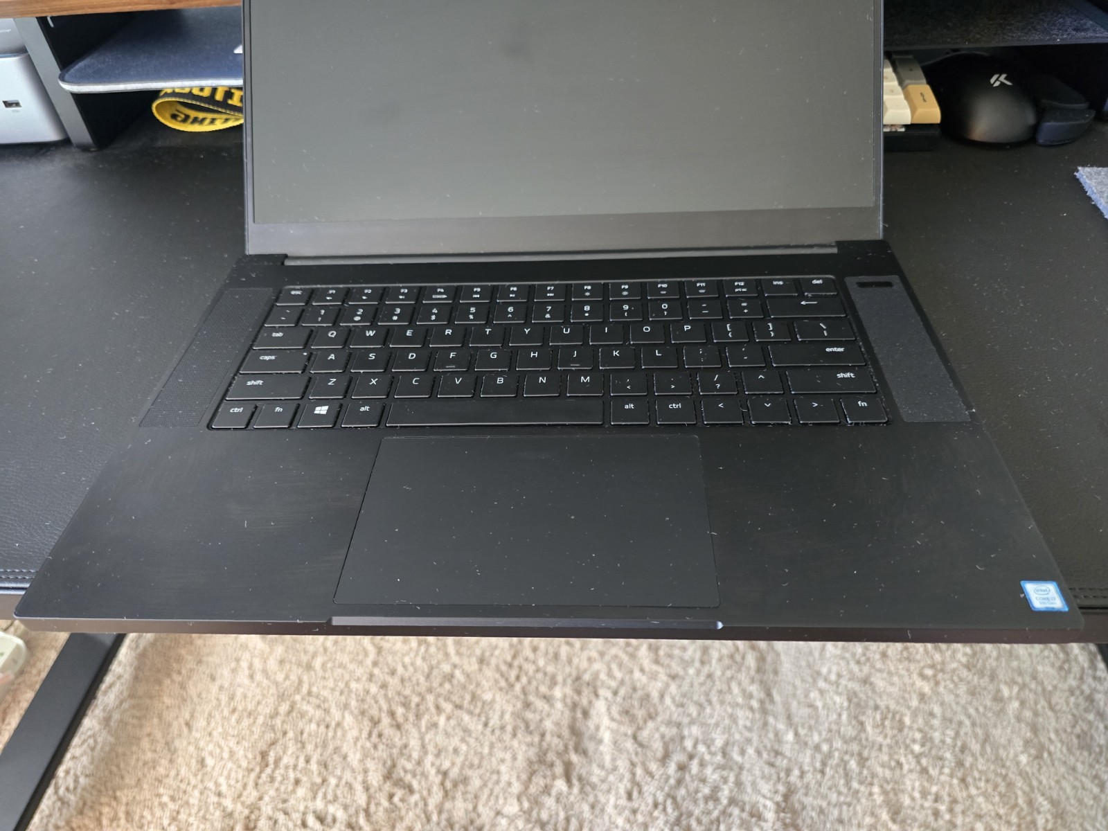 Razer Blade 15 Base 144Hz FHD i7-9750H 16GB 512GB SSD RTX 2060