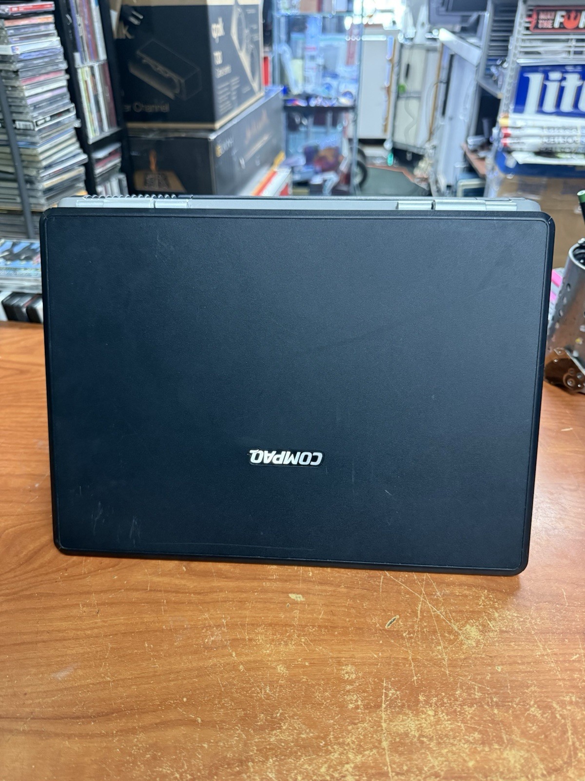Compaq Presario C500 15.4″ Windows 7- 250HDD 1.60GHz 2GB DVDRW Vintage Retro
