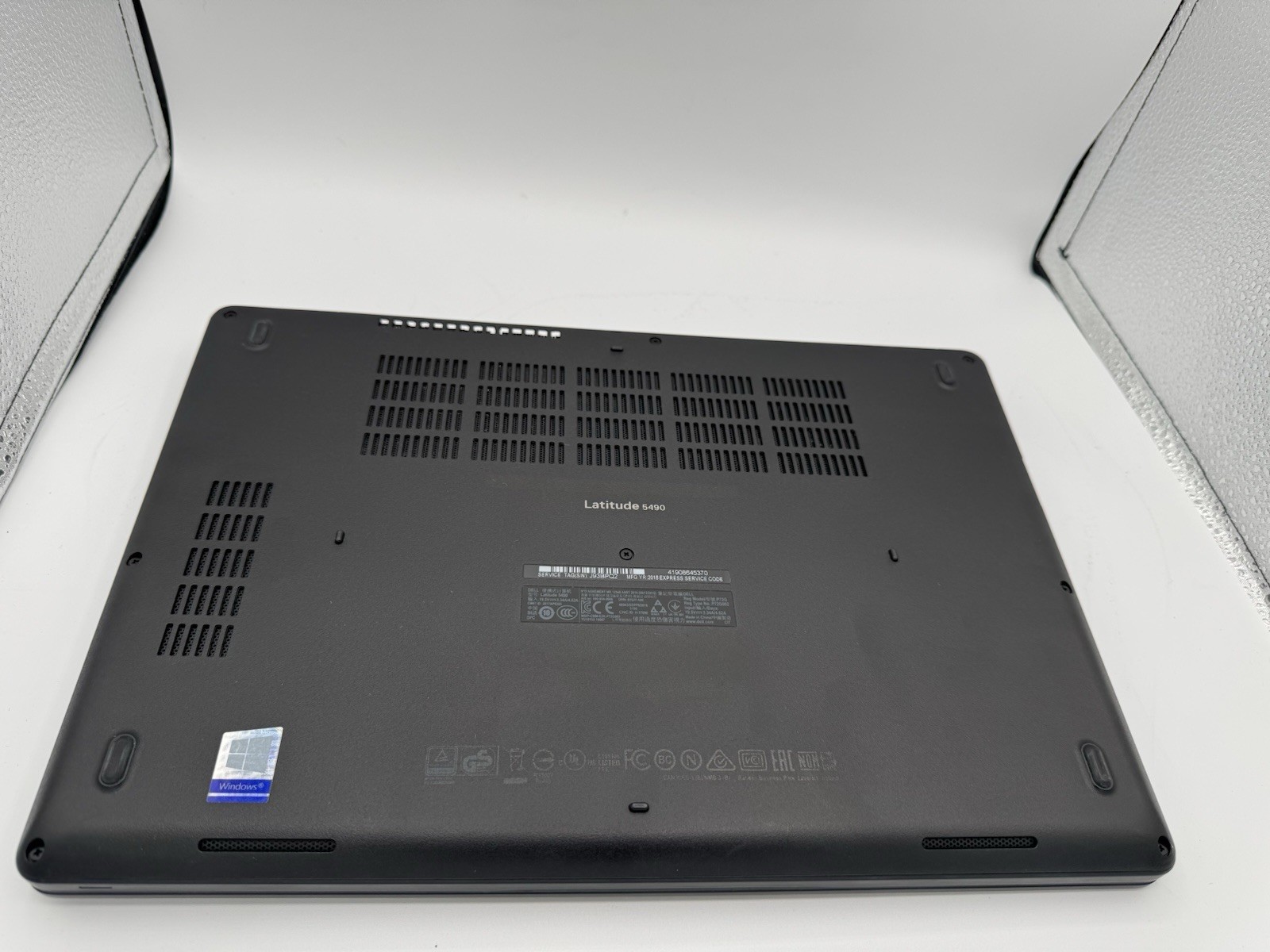 Dell Latitude 5490 14″ Laptop i5-8350U 1.7GHz 8GB RAM 256GB SATA M.2 Win 11 Pro