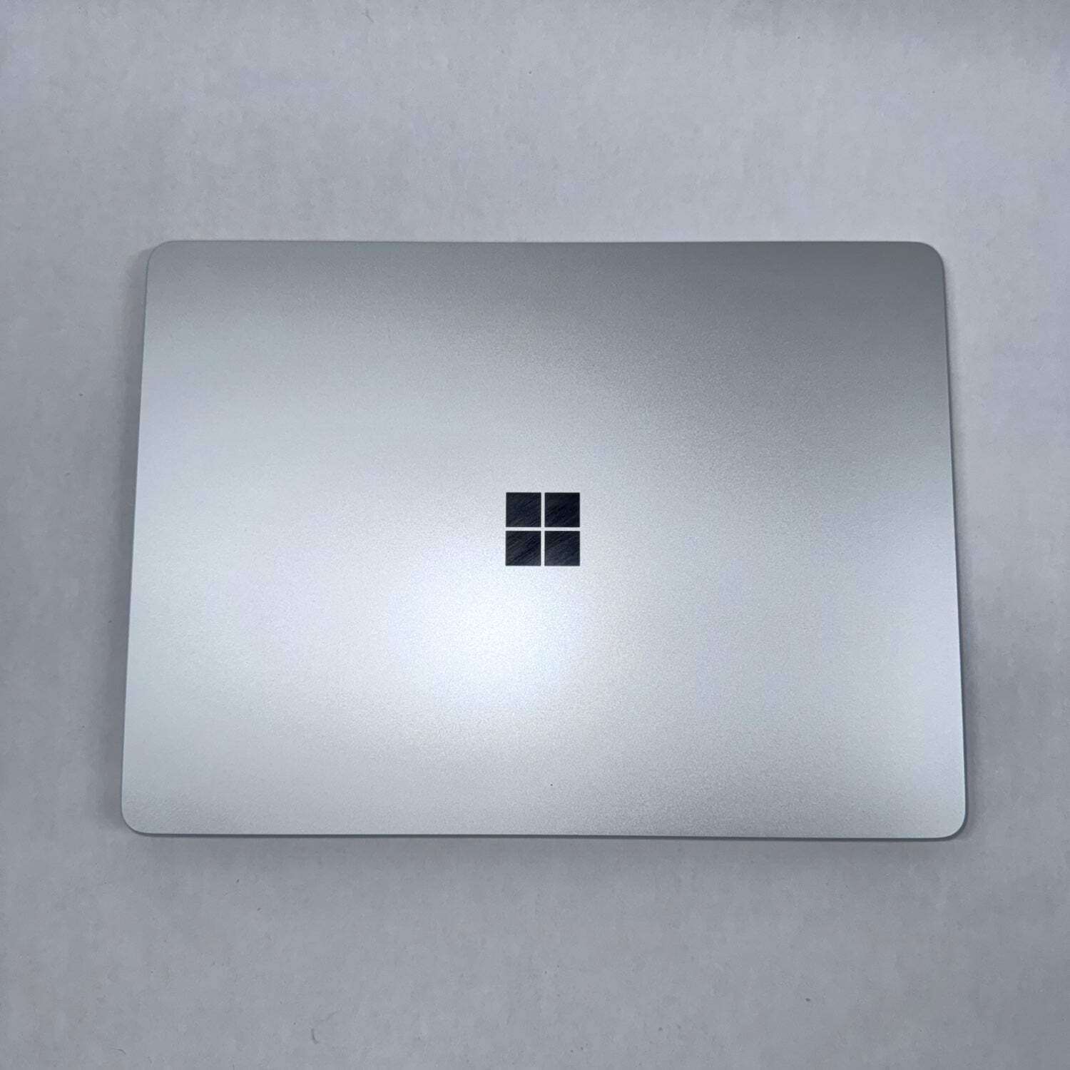 Microsoft Surface Laptop 7 2107 13.8″ Core Ultra 7 2.2GHz 32GB RAM 512GB SSD