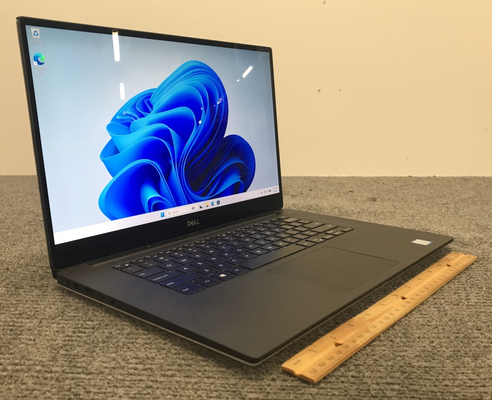 Dell Precision 5540 4K 15.6″ Touch Laptop w/ i9-9880H, 16GB RAM, 512GB, & T2000