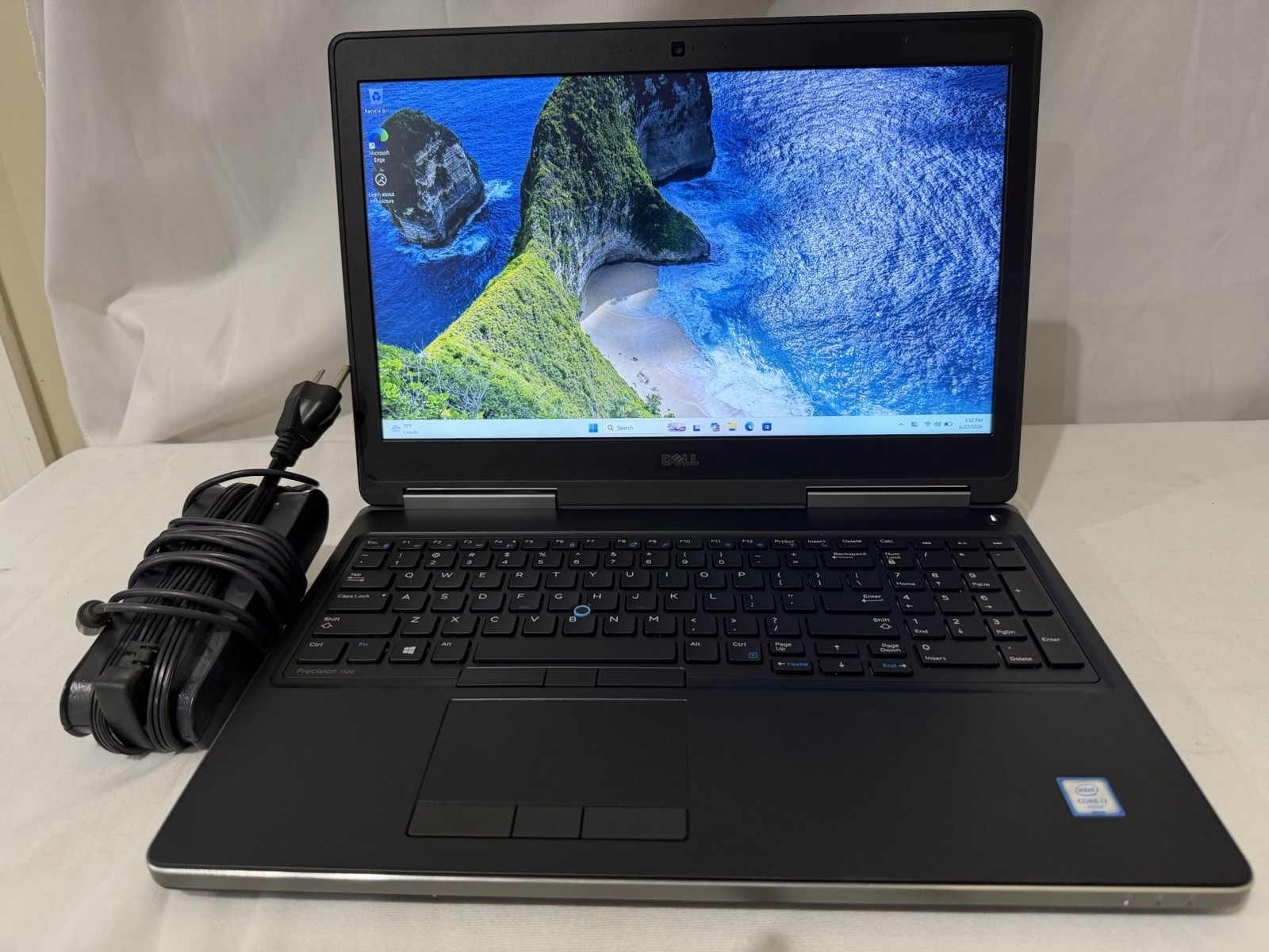 Dell Precision 7520 i7-6820HQ 48GB RAM 512GB SSD Quadro M2200 4GB Win 11 Pro