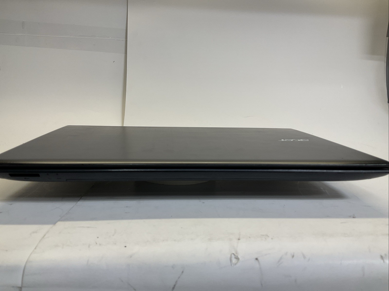 Acer Aspire E5-576 Laptop/ i3-8th Gen/ 16GB RAM/ 128GB SSD/FHD/W11/(121F)