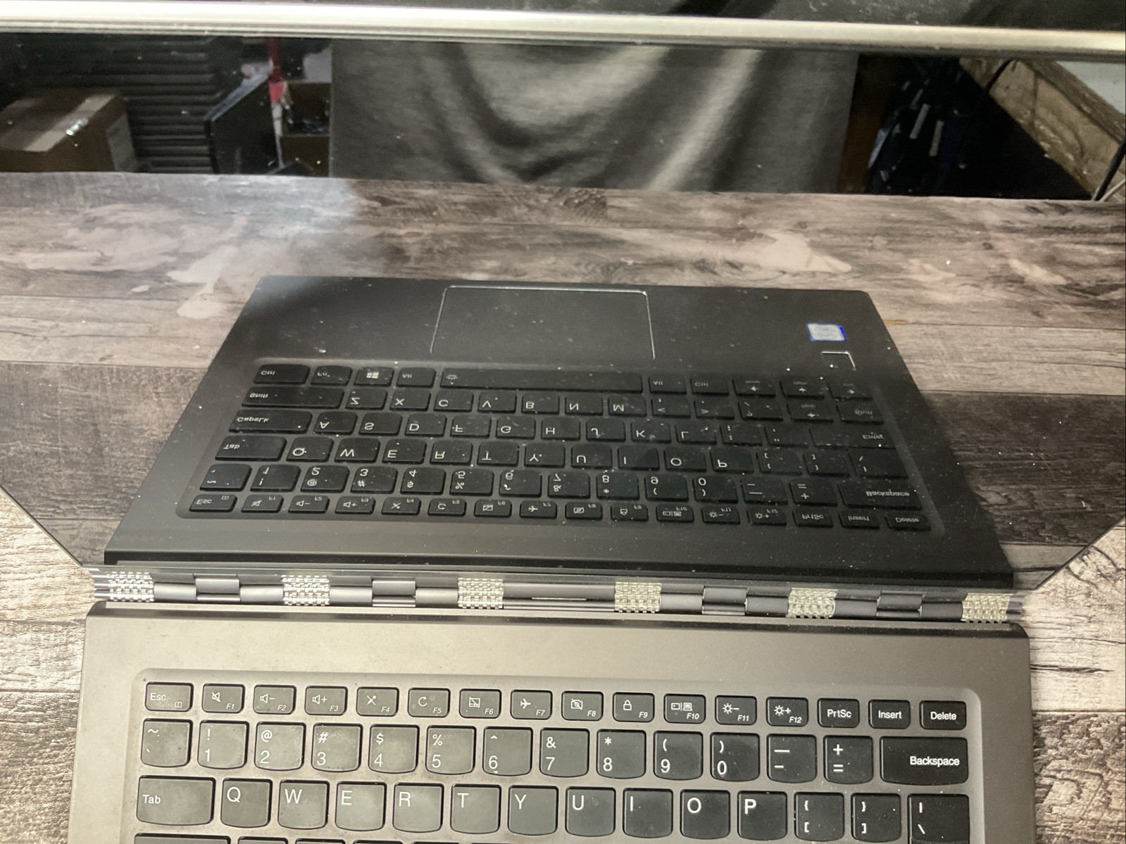 Lenovo Yoga 910 / Touchscreen 2-in-1 / Windows 11 Pro Laptop Tablet / 69F
