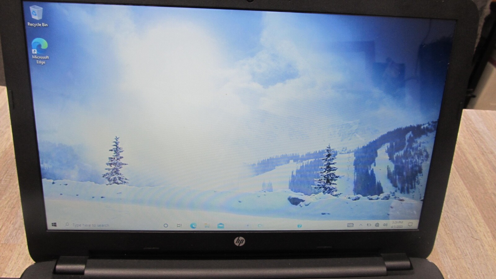 HP 15.6″ Laptop Intel i3-6100U 2.3Ghz, 4GB RAM, 1TB HDD, Touchscreen FREE SHIPP