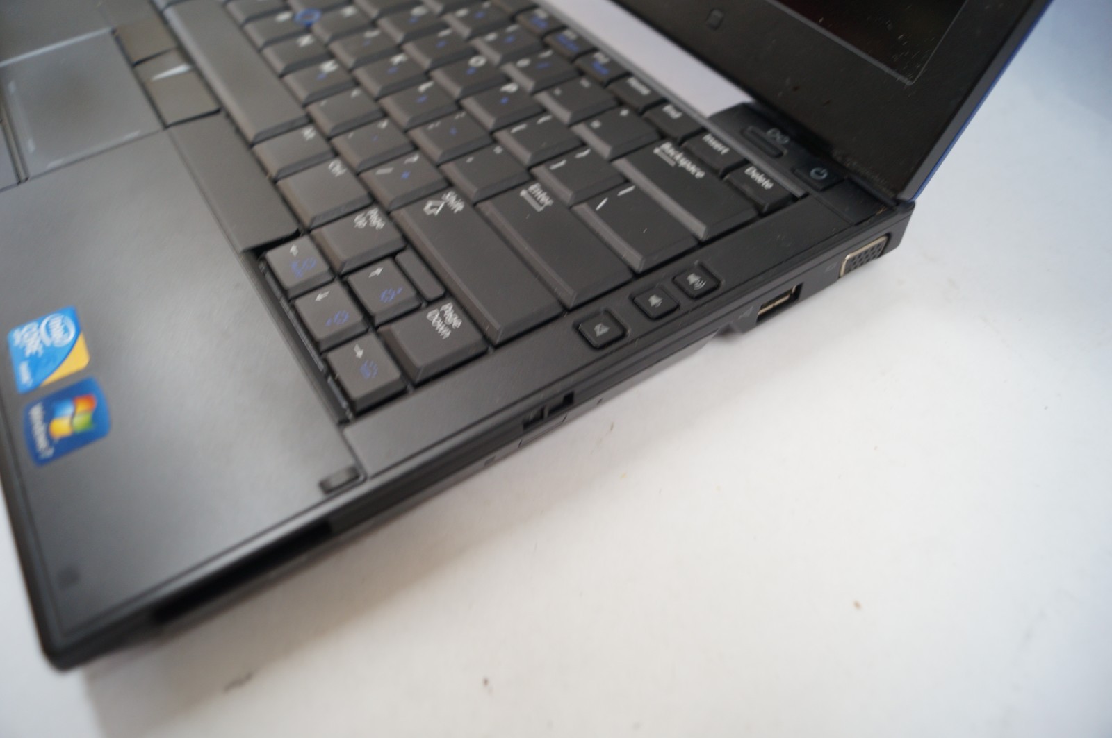 LOT (2) Dell E4300 & E4310 Latitude Laptops Will Not Power On READ PoR B142