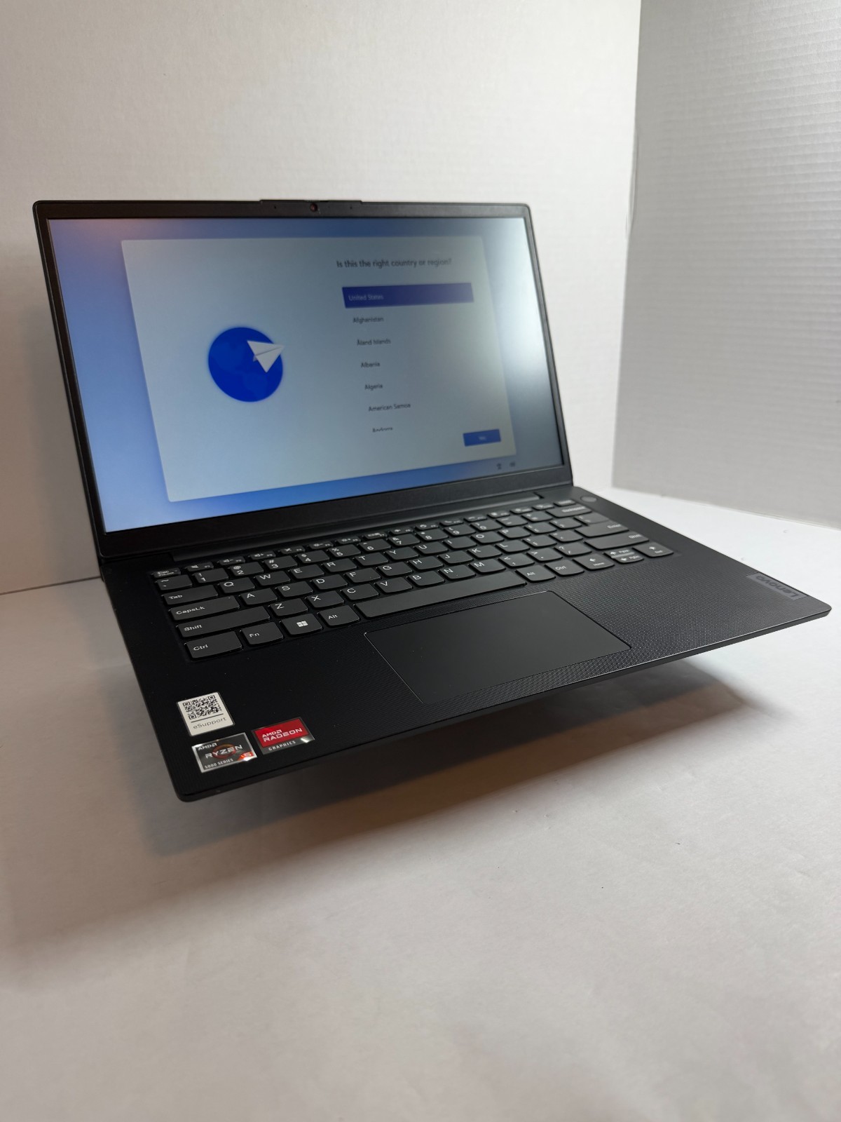 Lenovo V14 G2 AMD Ryzen 5 5500U 20GB RAM 256GB M.2 NVMe Windows 11 – Black S2