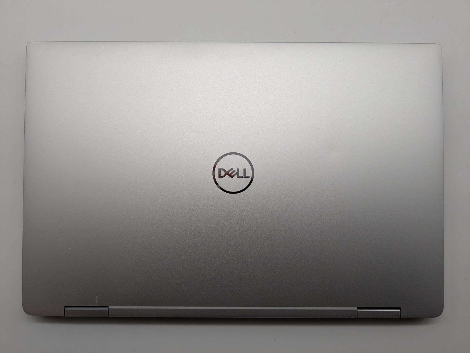 Dell XPS 15 9575 2-in-1 15″ FHD Touch I7-8706G 1TB SSD 16GB W11P *READ*
