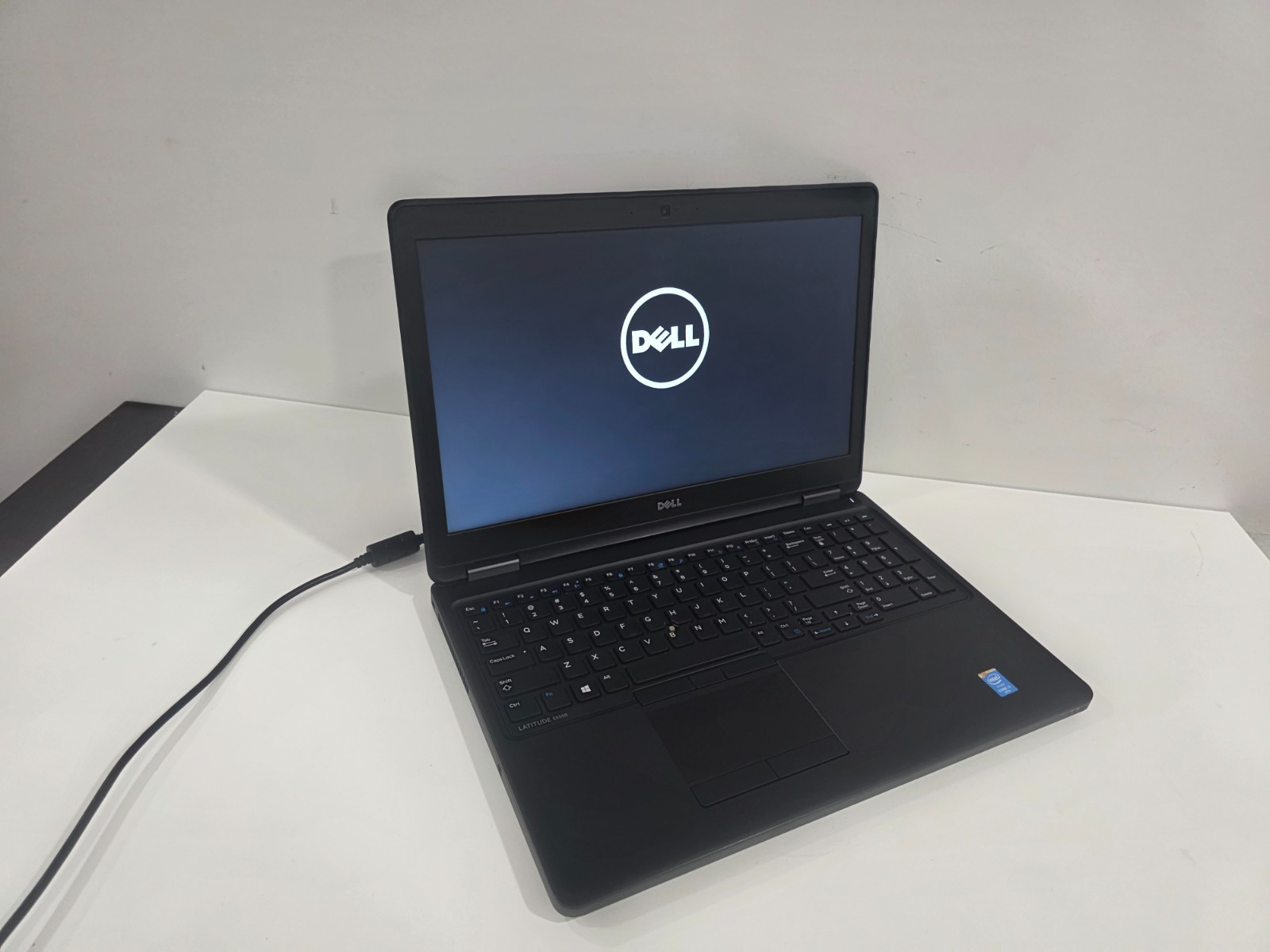 Dell Latitude E5550 Intel i7-5600U 8GB 500GB HDD Webcam Bluetooth