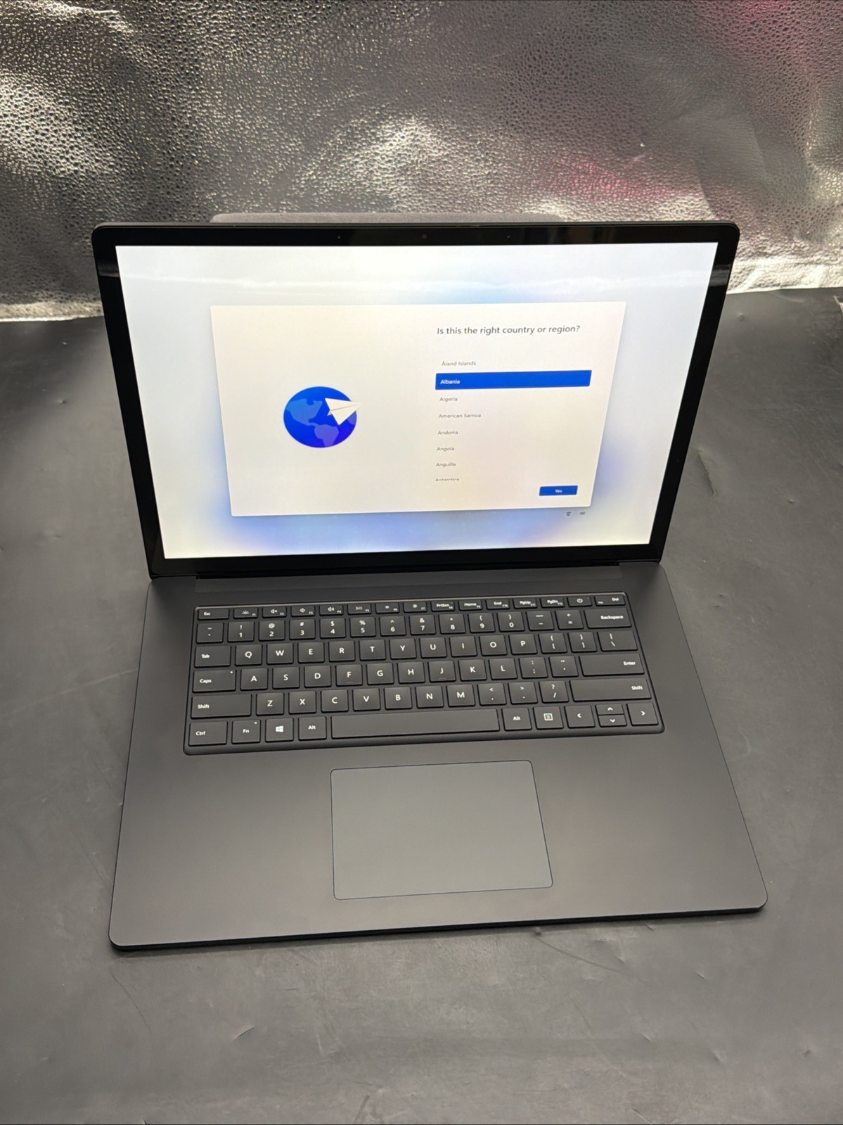 Microsoft Surface Laptop 3 1873 15″ Ryzen 5 Surface Edition 2.1GHz 8GB RAM 256 S