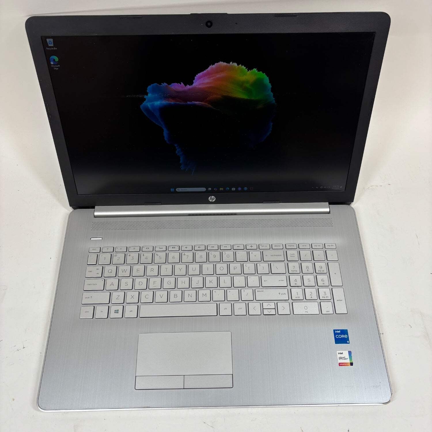 HP Laptop 17-BY4061NR 17.3″ i5-1135G7 2.4GHz 8GB RAM 500GB SSD
