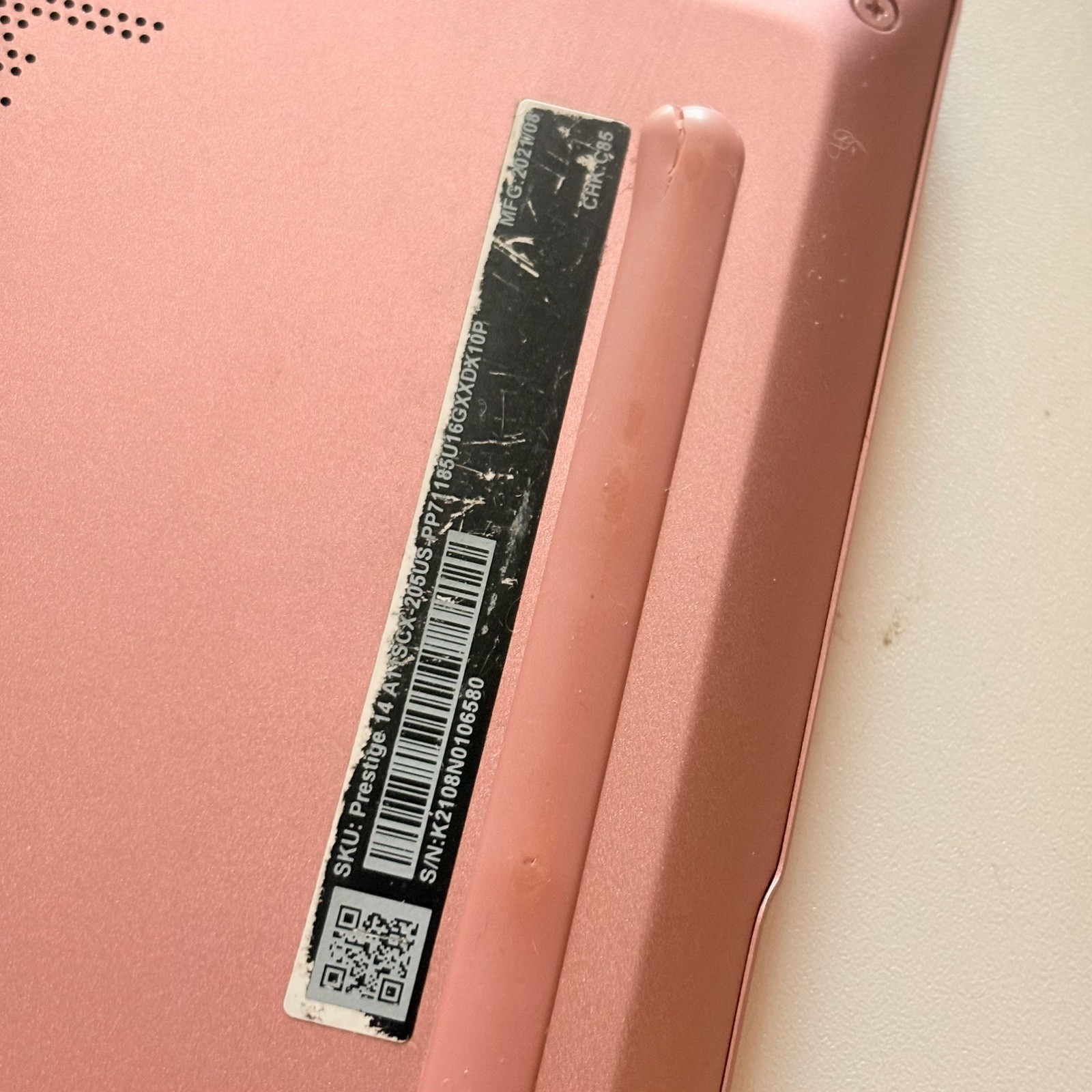MSI Prestige 14 Rose Pink A11SCX-205 GTX 1650 1 TB SSD -READ DESCRIPTION