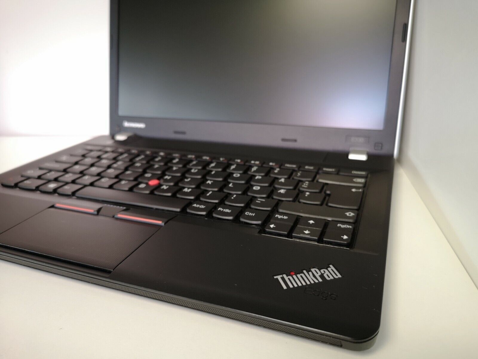 Lenovo ThinkPad Edge E330 i5-3230M 2.60GHz 4GB/128GB SSD 1366x768px 13.3″ CAM