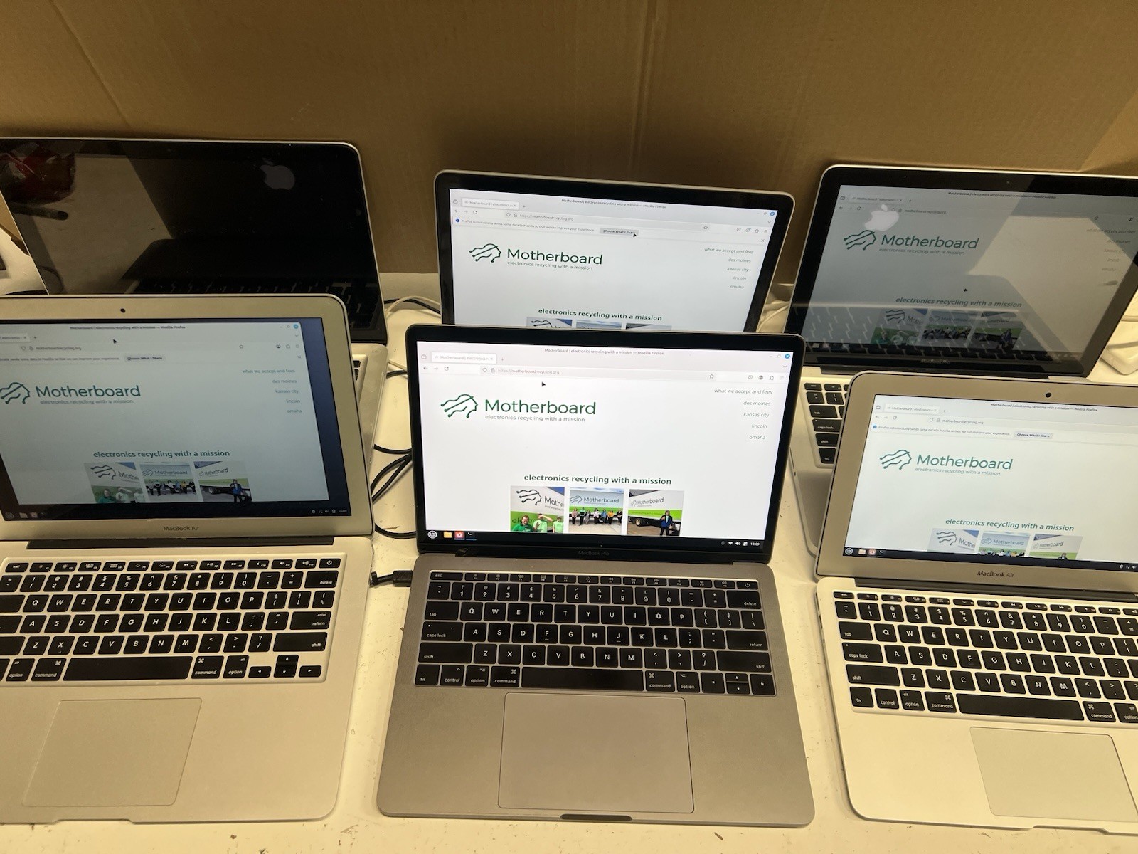 Lot of 6 Apple MacBook Pro Air i5 Core2Duo 4-8GB RAM Laptops