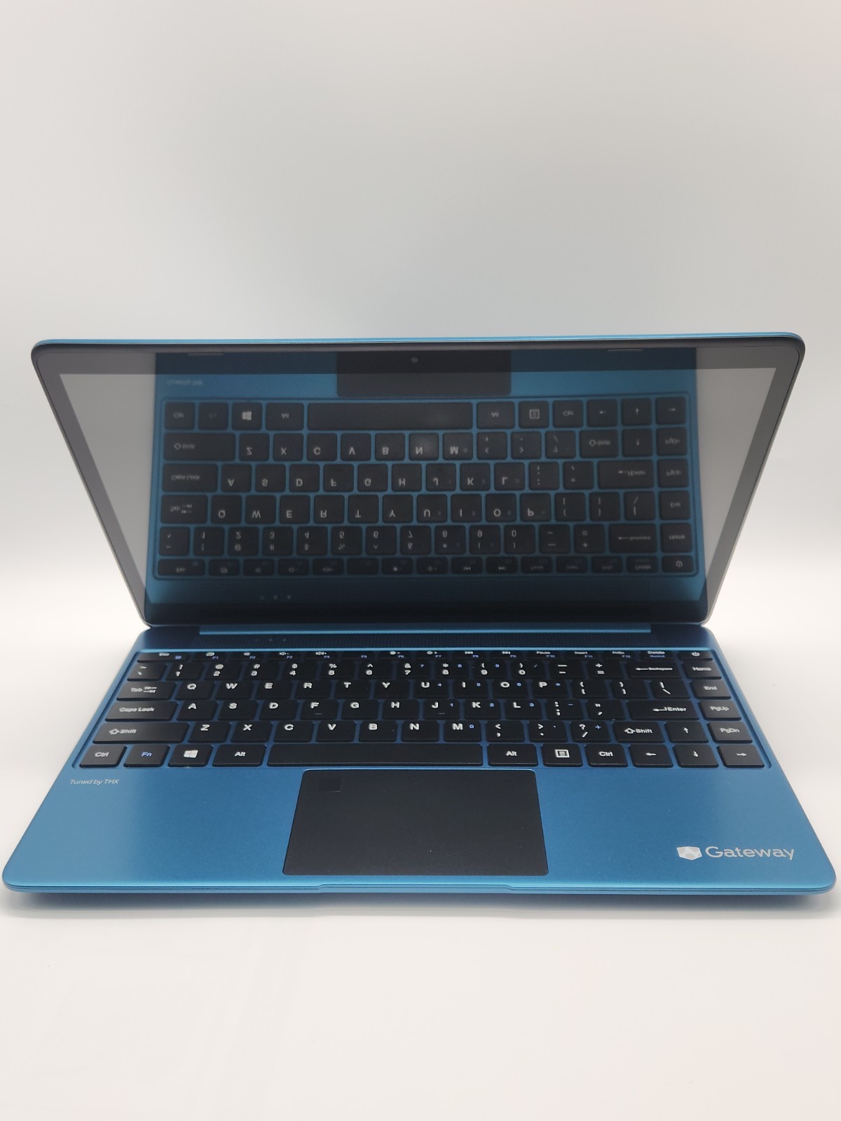 Gateway 14.1 Ultra Slim Notebook, AMD Ryzen 3 3200U 4/128GB win 11 home